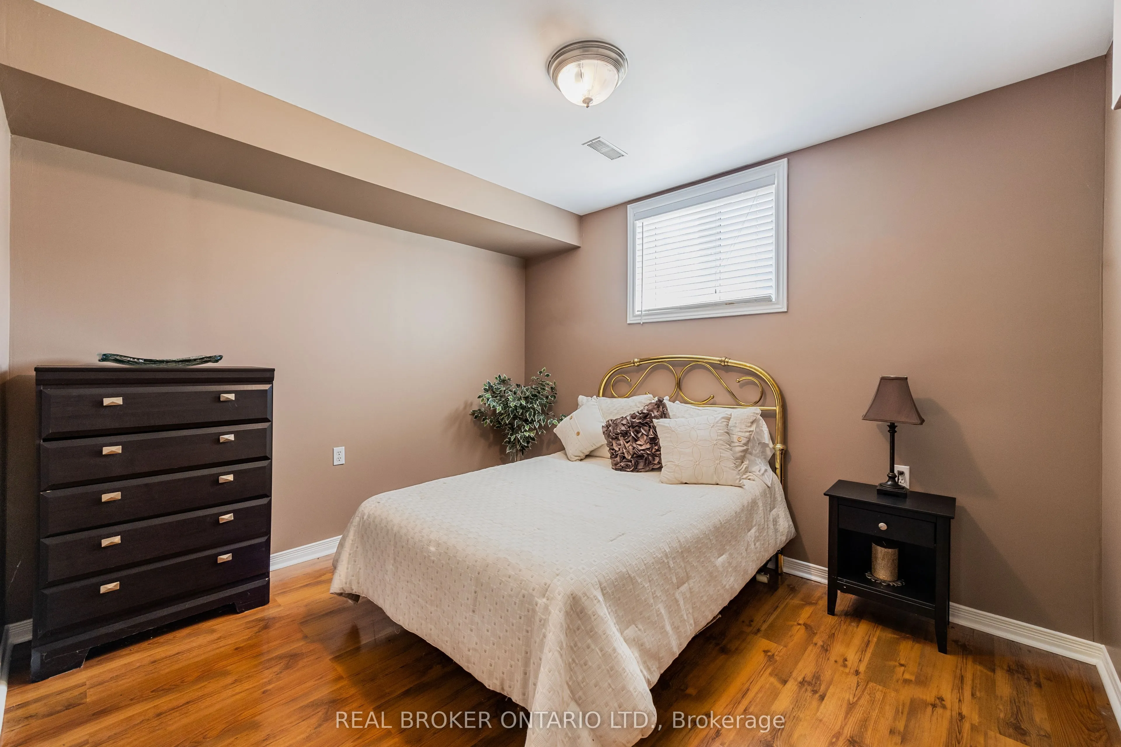 402 Ramblewood Drive