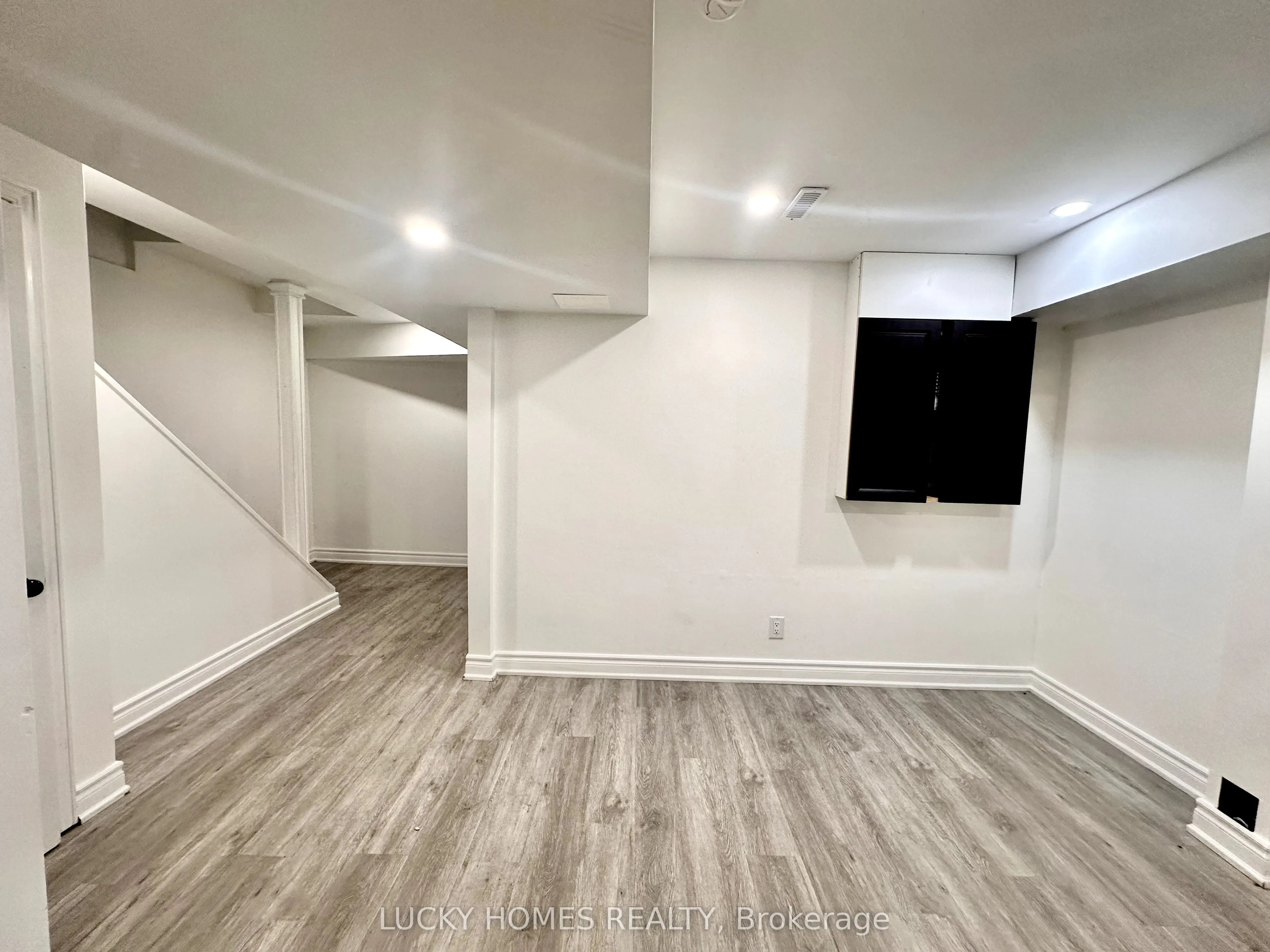 39 Laidlaw Drive