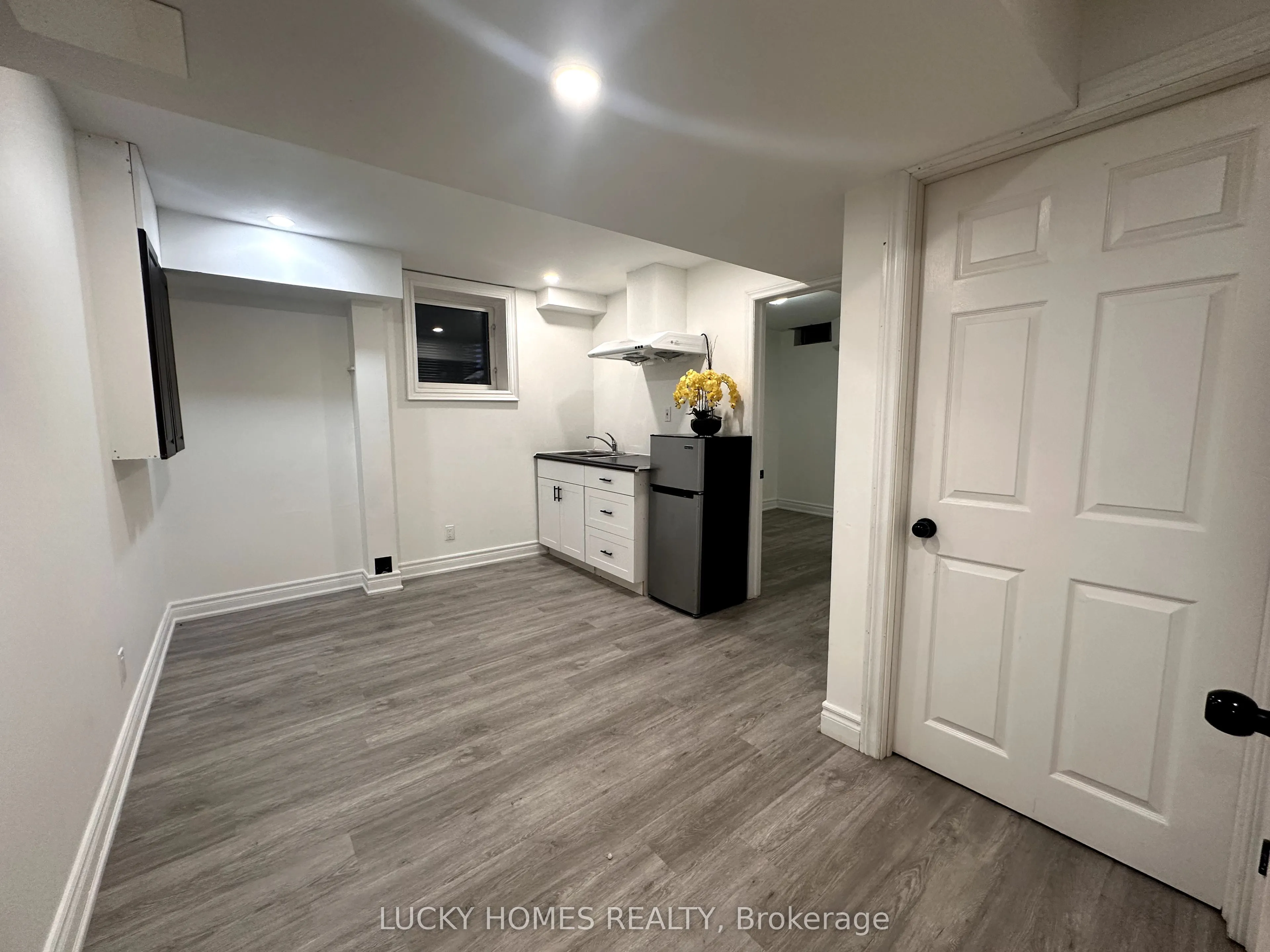 39 Laidlaw Drive