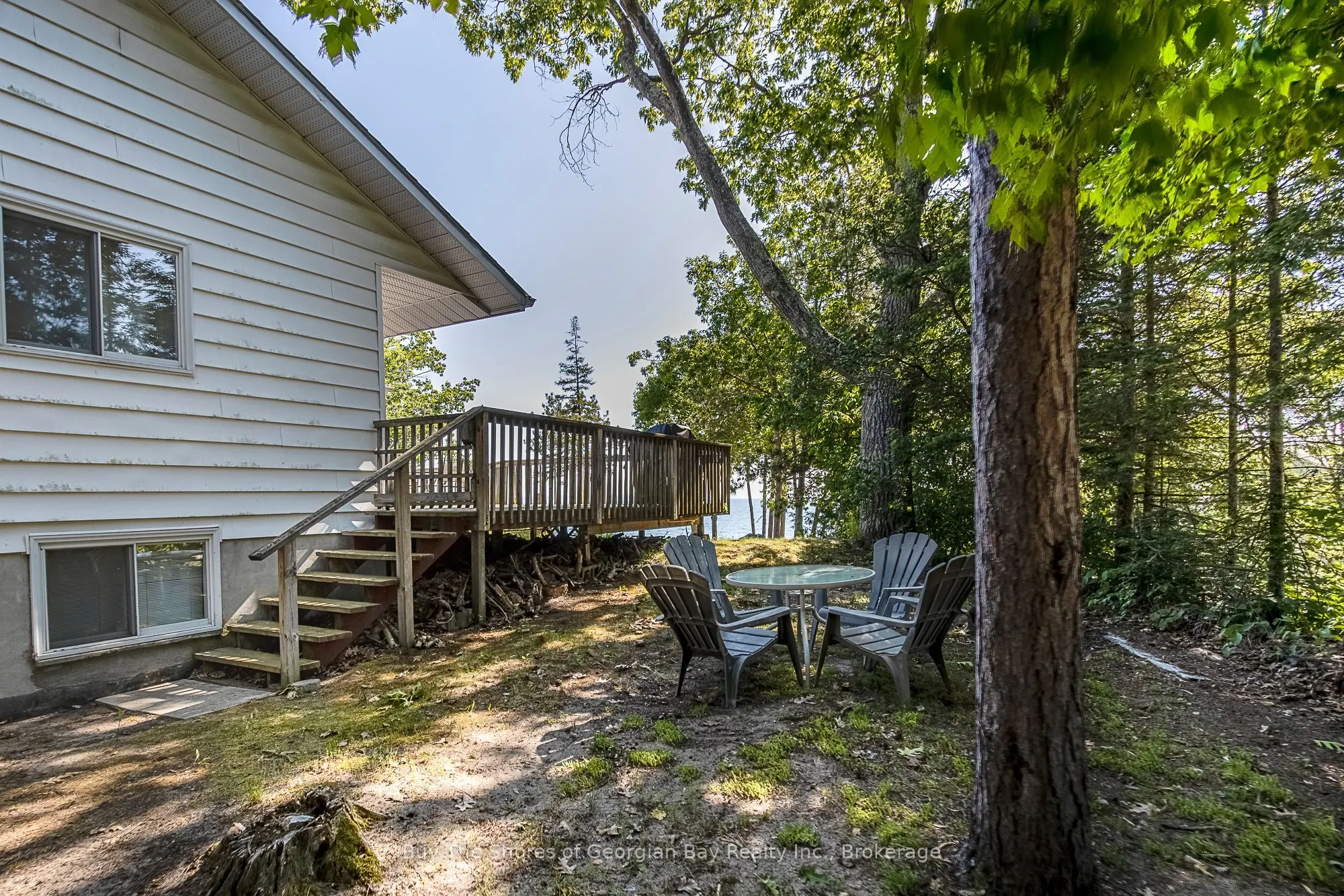 8 NASSAU Court
