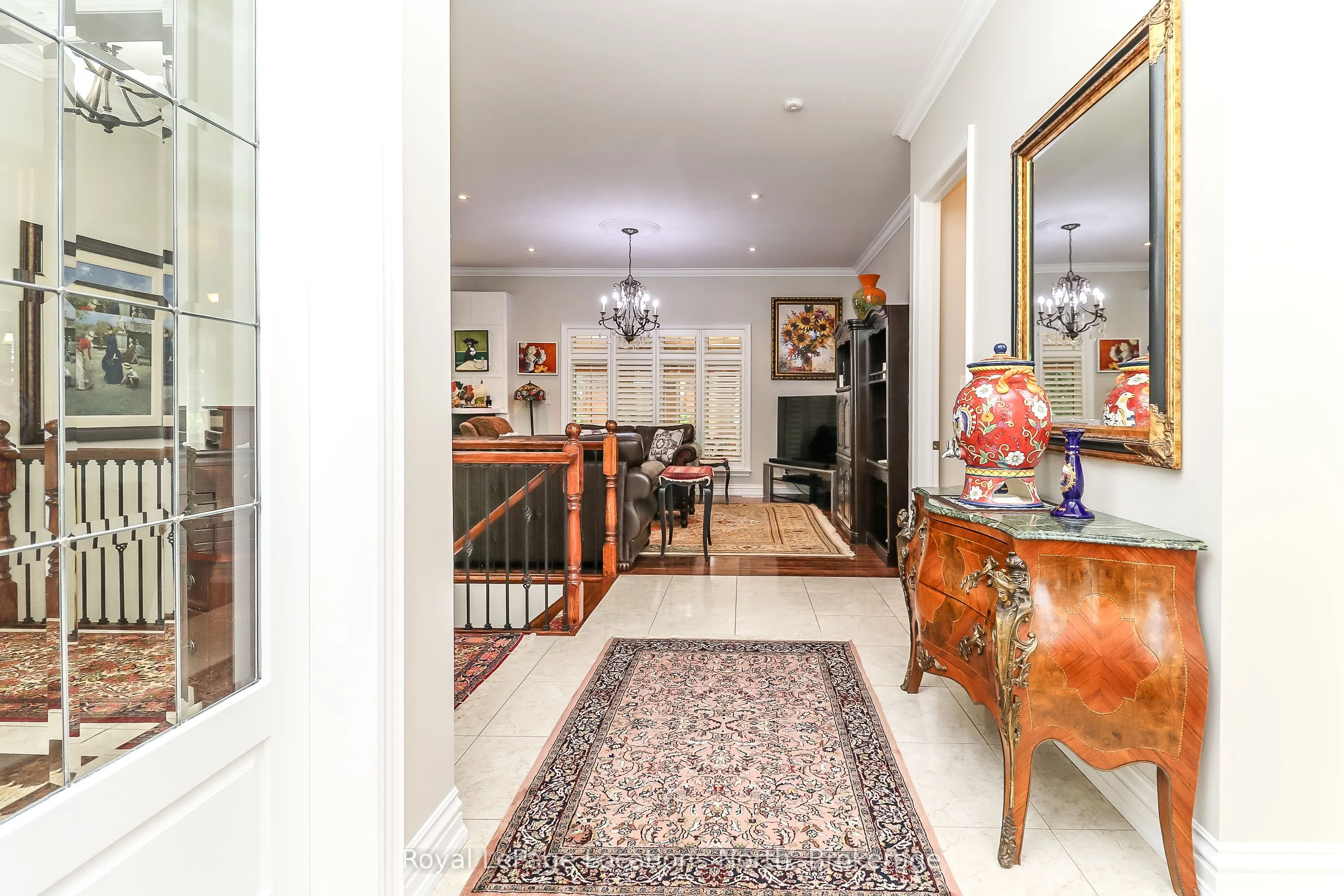 15 Downer Crescent