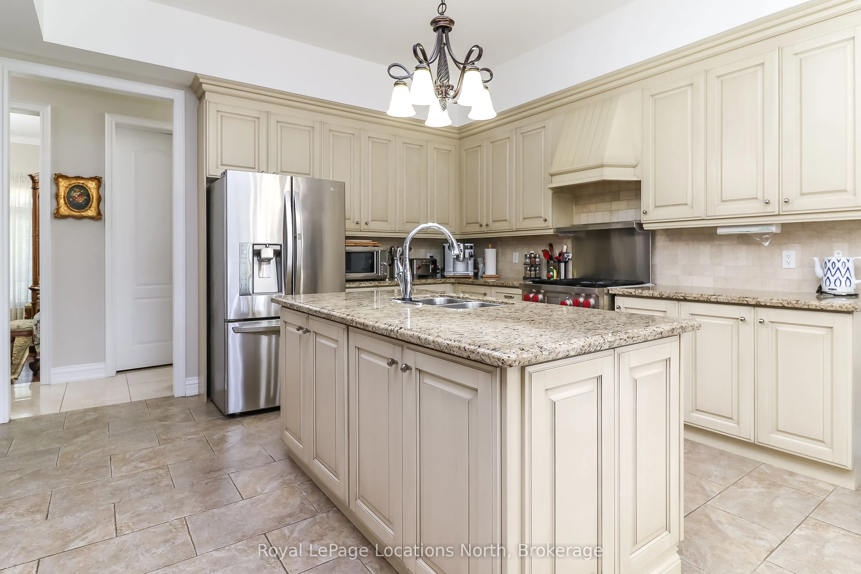 15 Downer Crescent