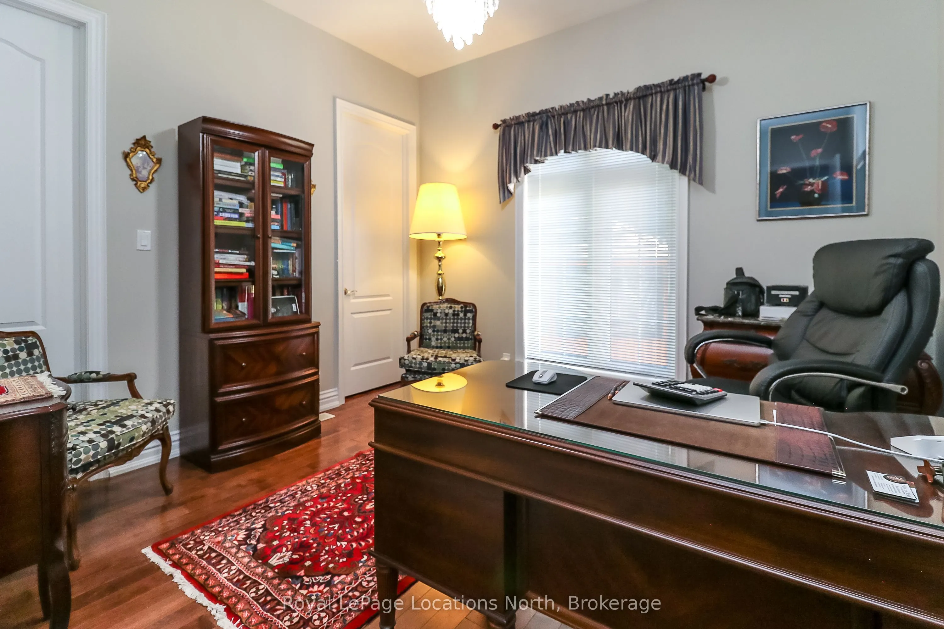 15 Downer Crescent