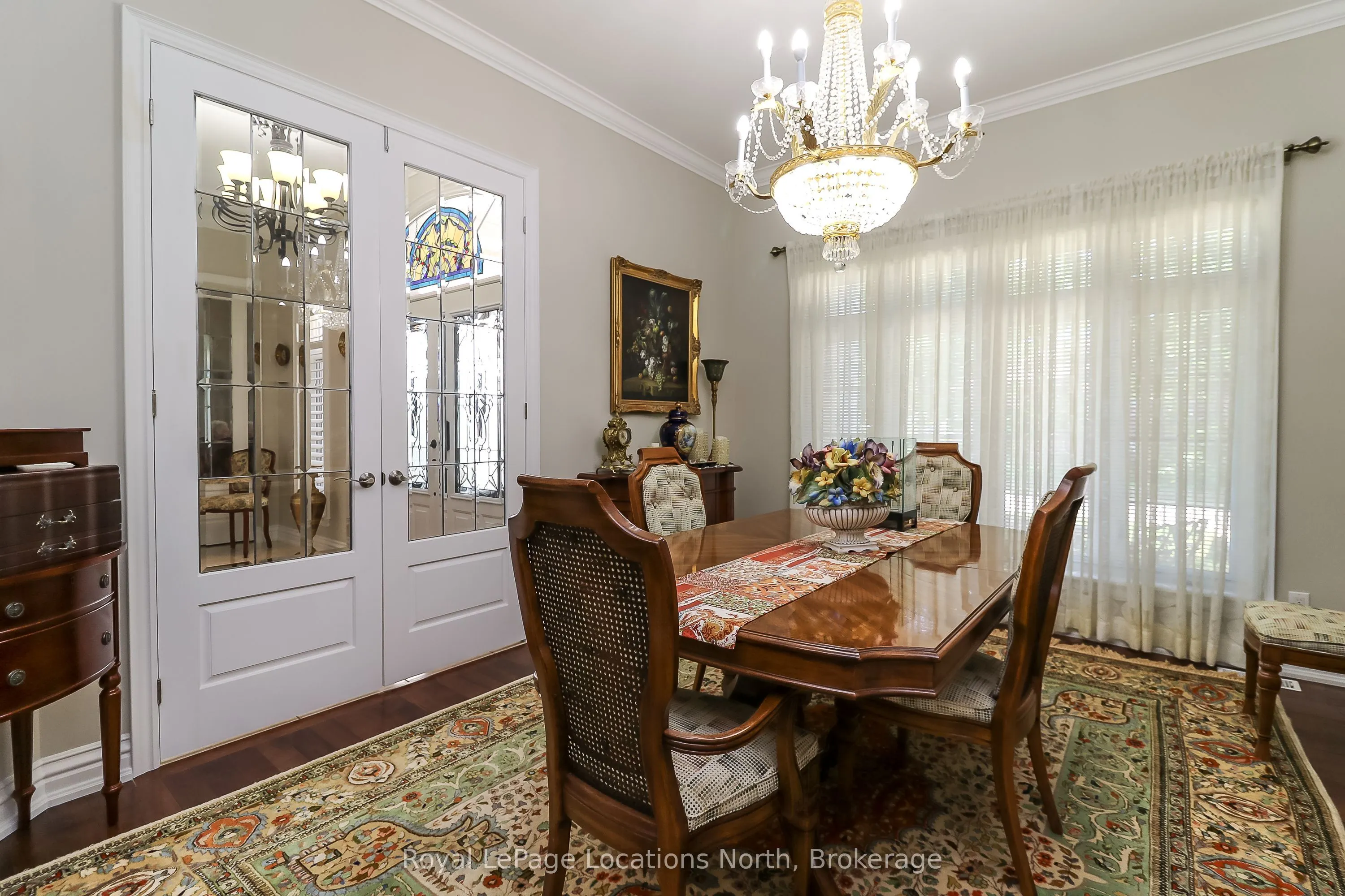 15 Downer Crescent
