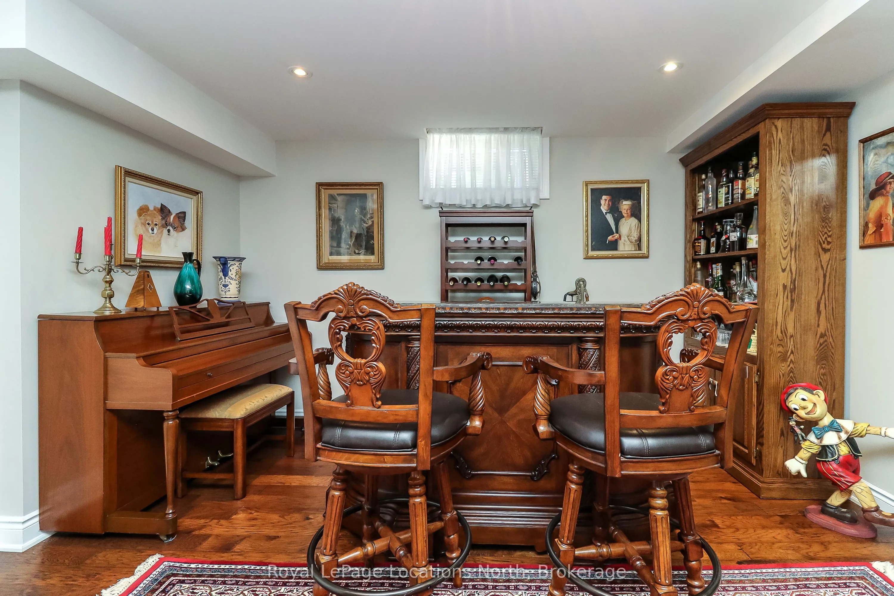 15 Downer Crescent
