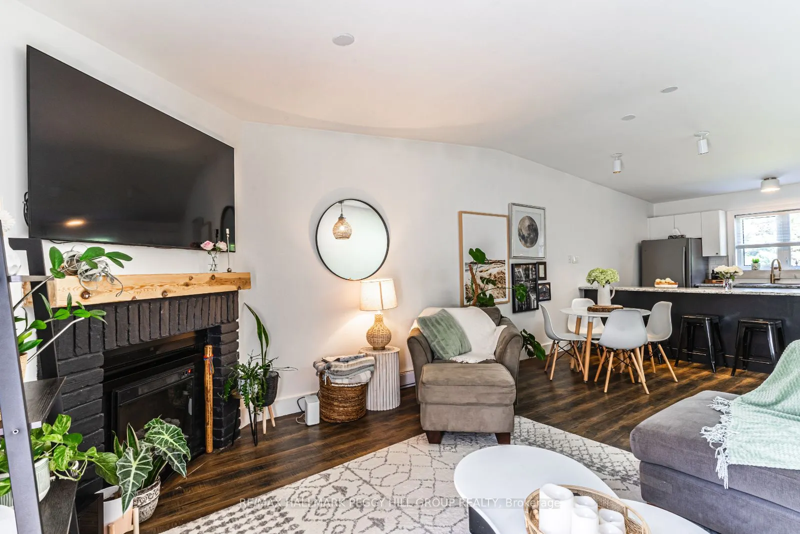 547 Oxbow Crescent, #27