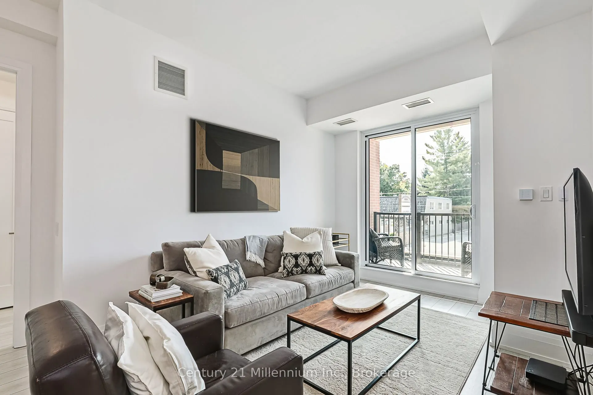 1 Hume Street, #209