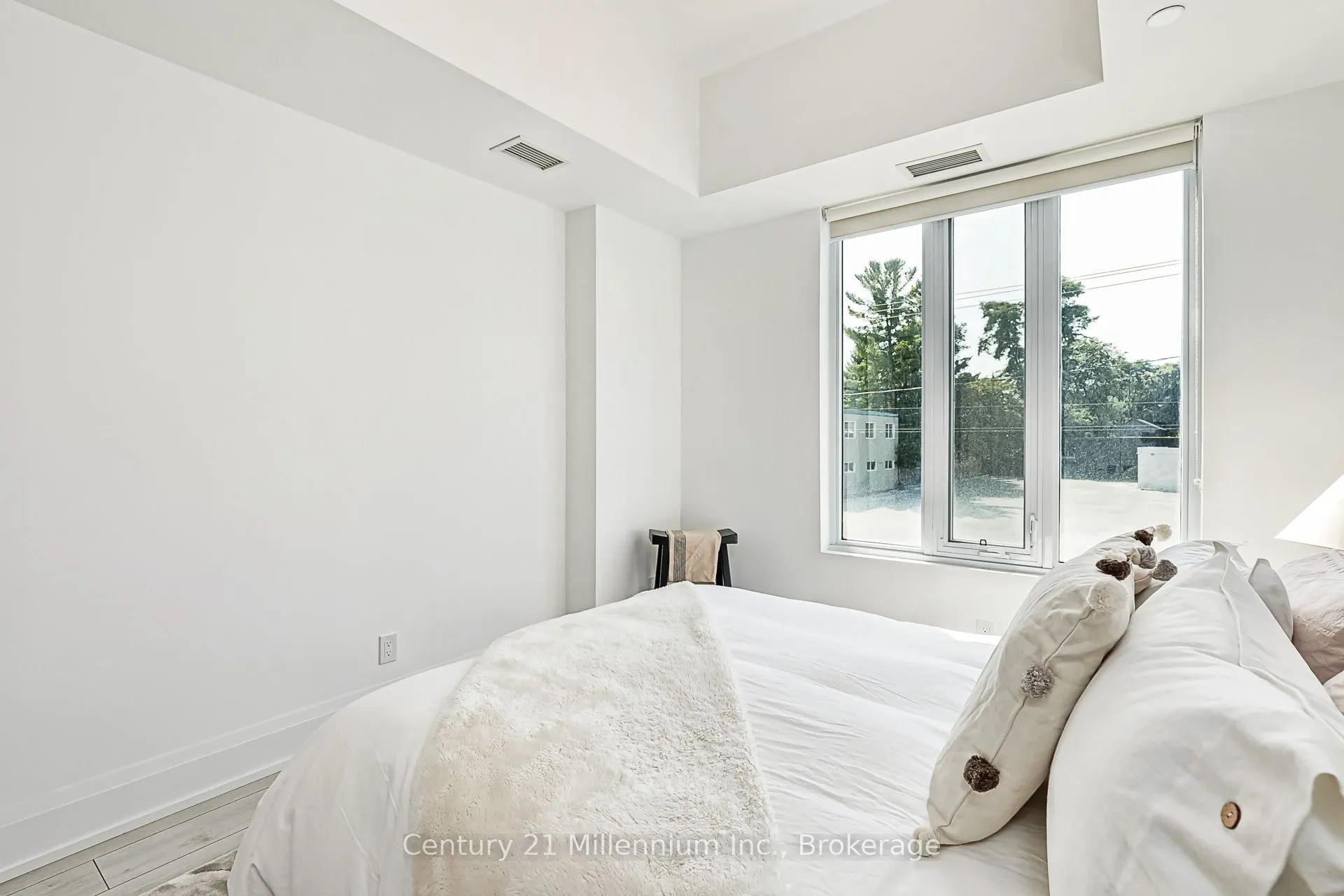 1 Hume Street, #209