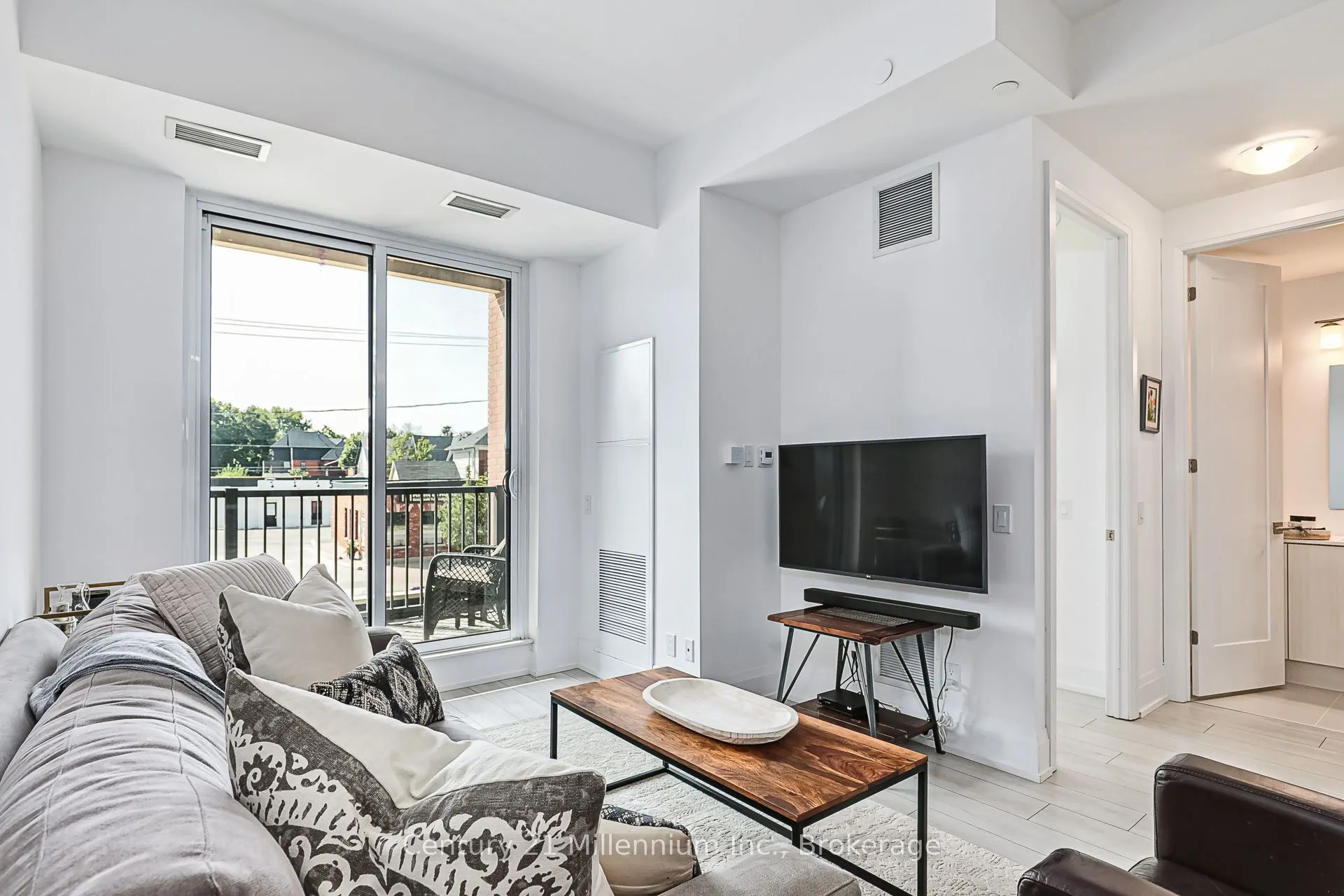 1 Hume Street, #209