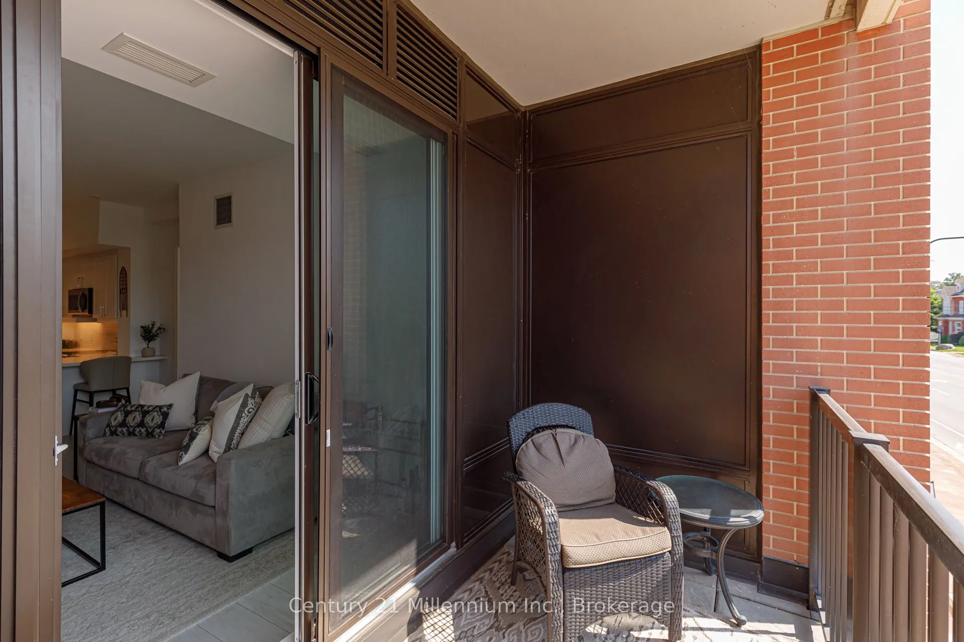 1 Hume Street, #209