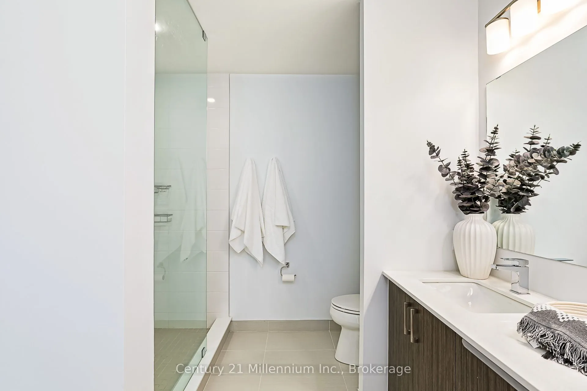 1 Hume Street, #209