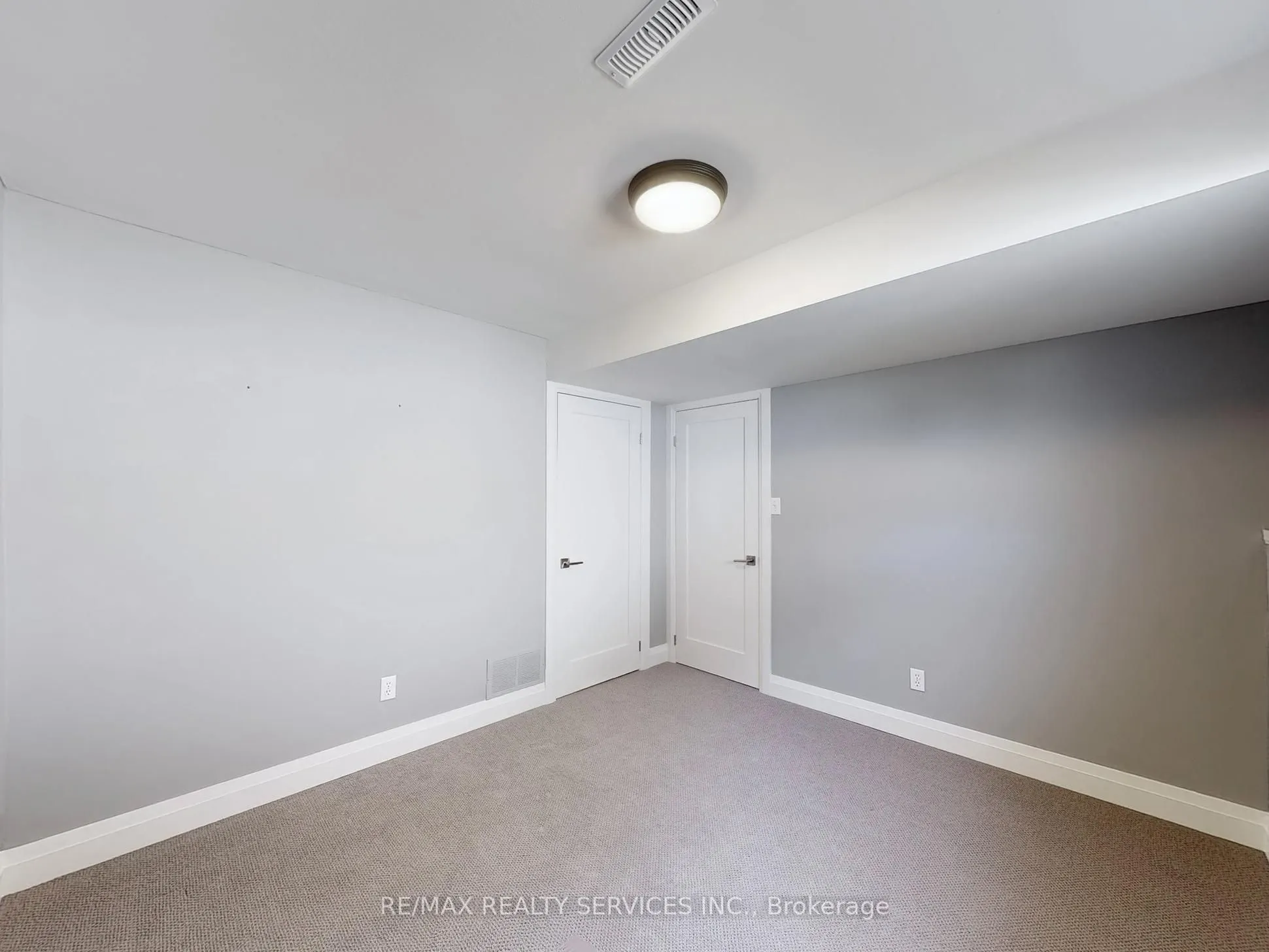 35 Innisbrook Drive