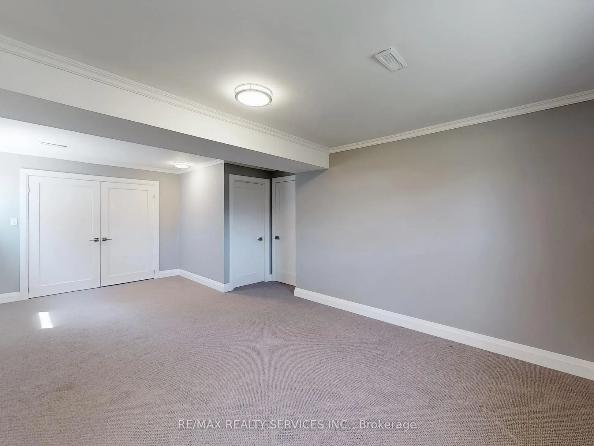 35 Innisbrook Drive