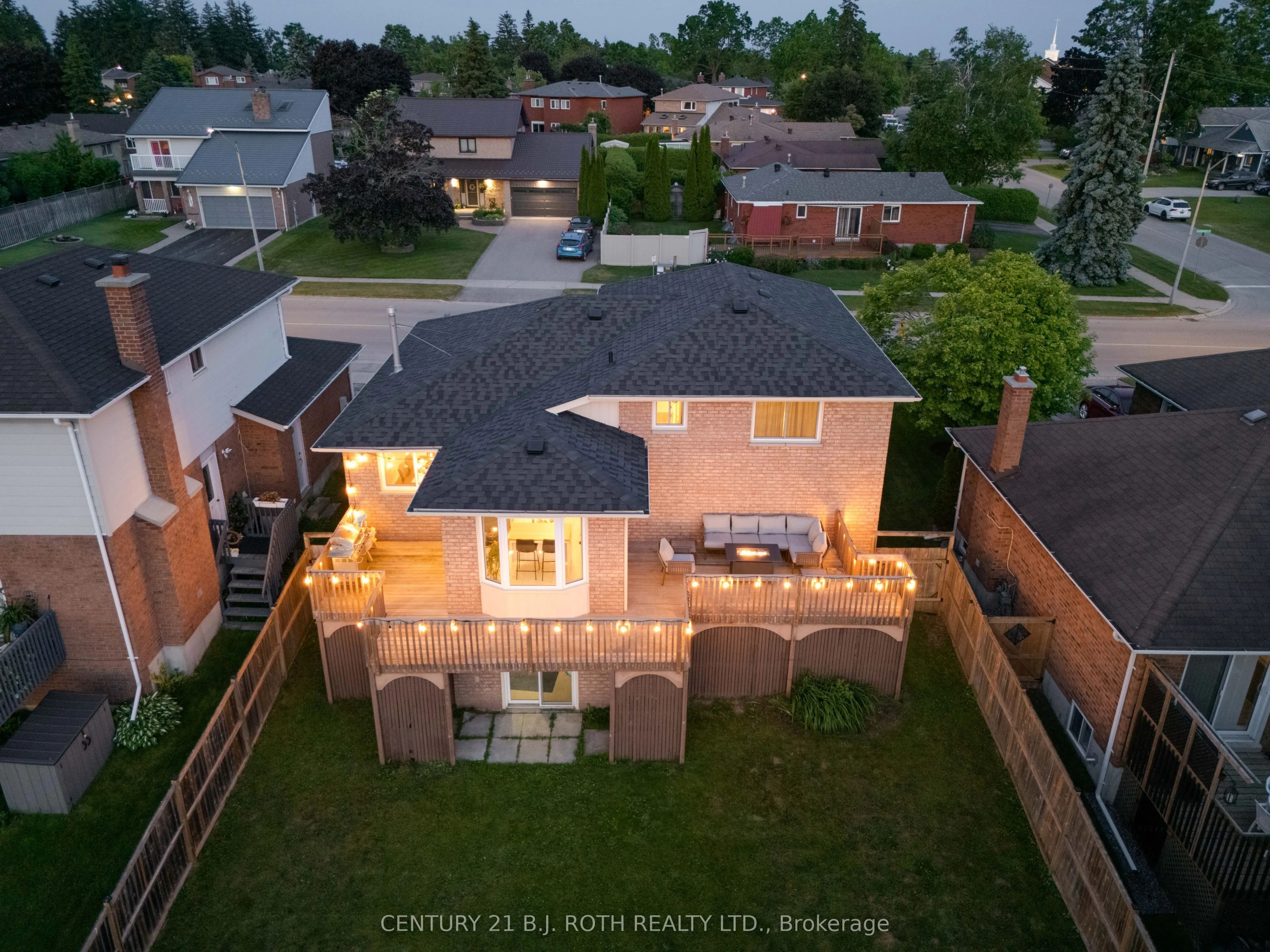 258 COLLEGIATE Drive