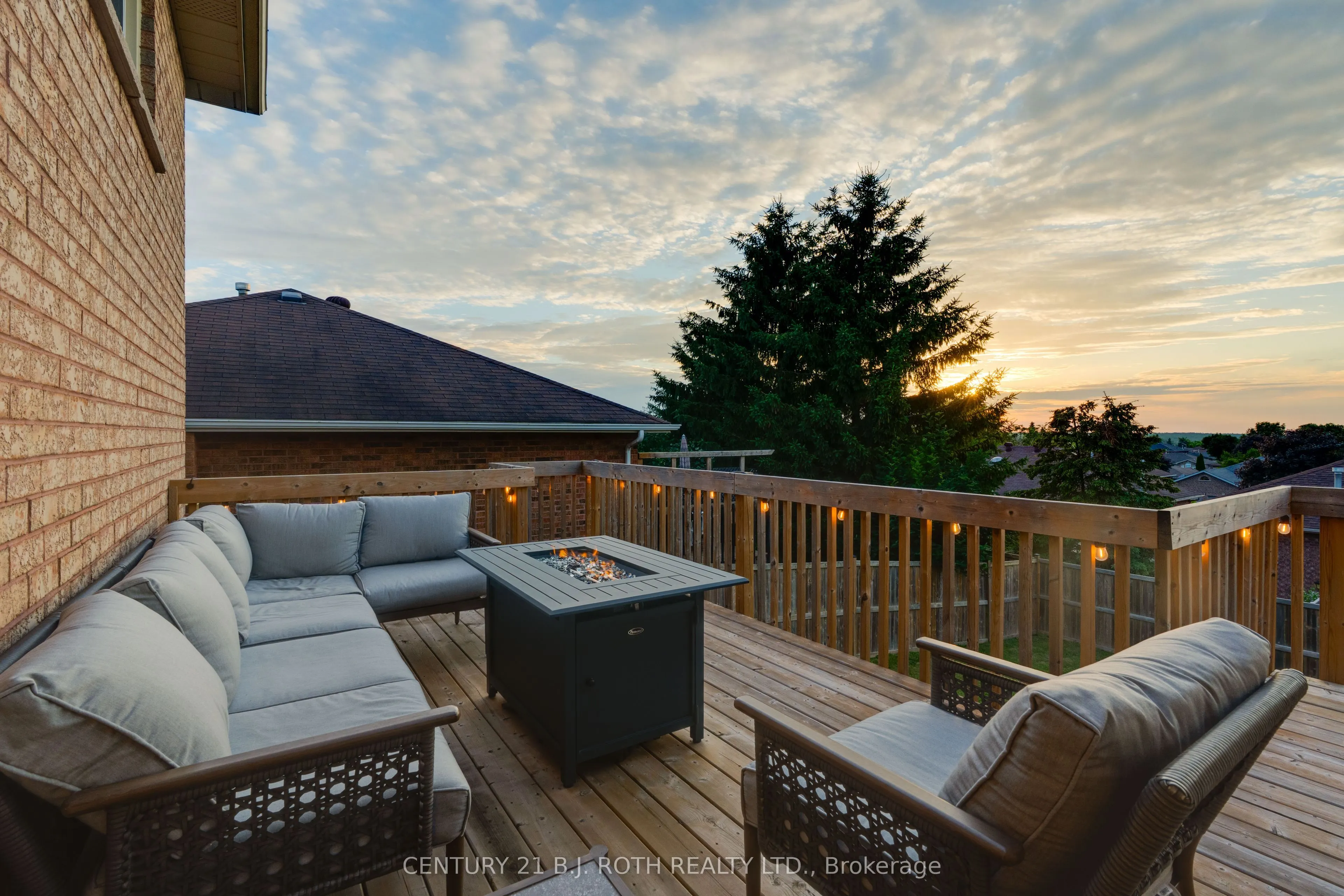 258 COLLEGIATE Drive