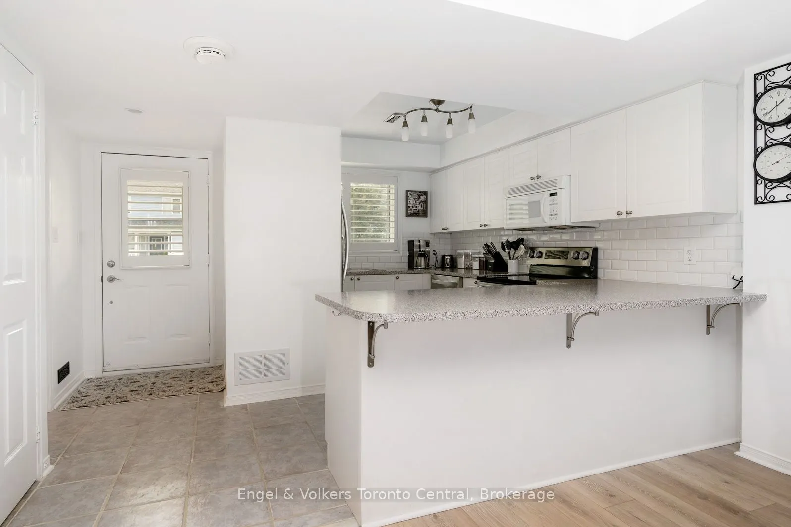 11 Sundial Court, #6