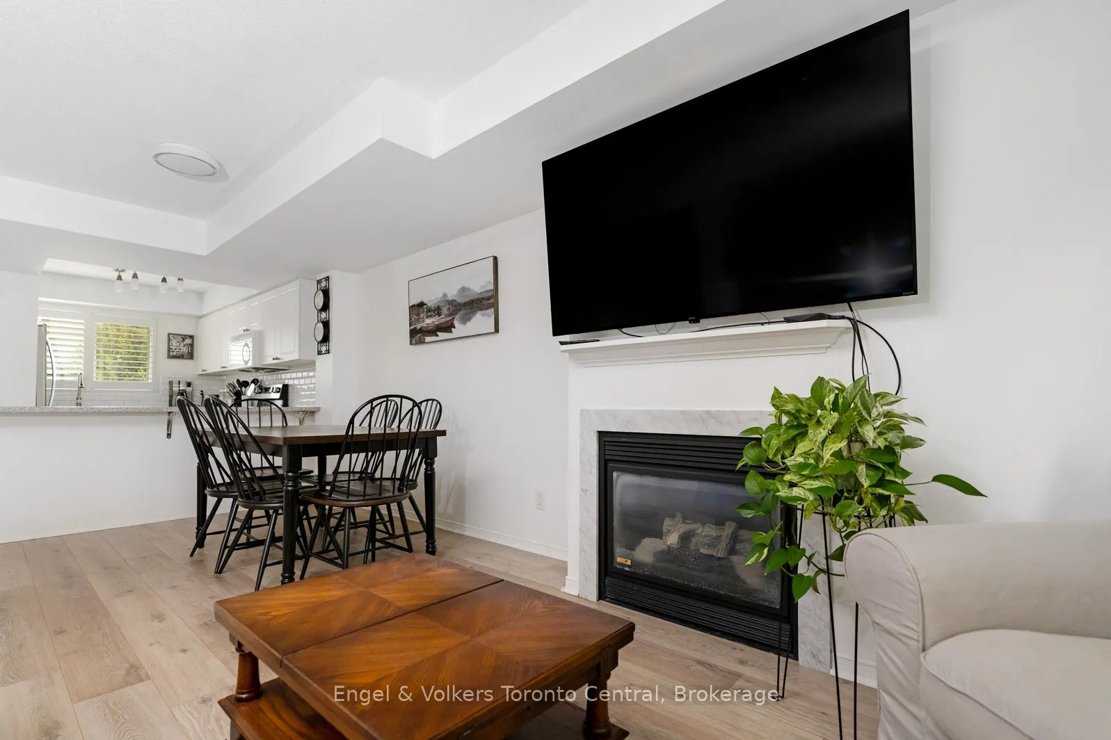 11 Sundial Court, #6