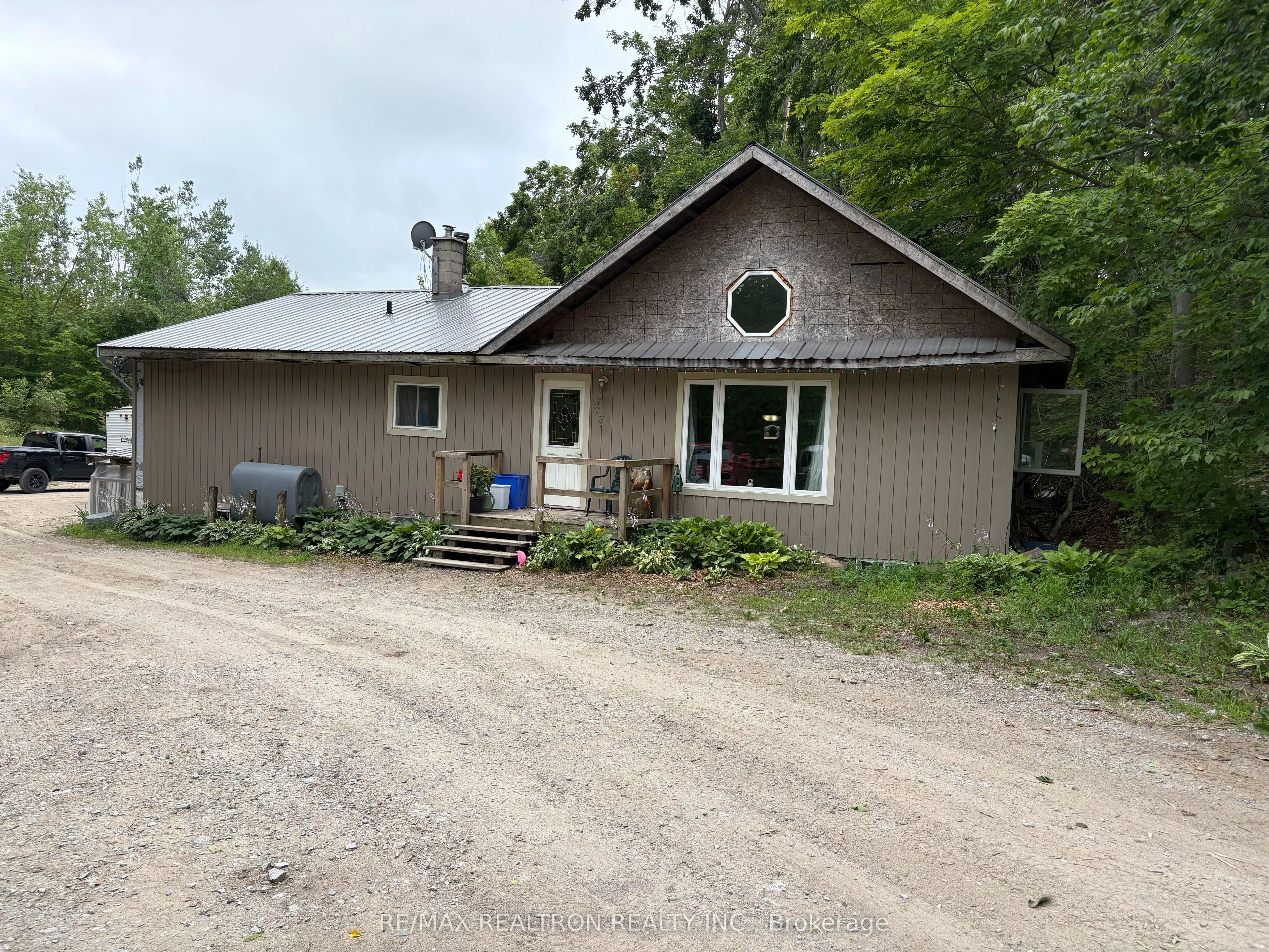 2089 Dwinnell Road