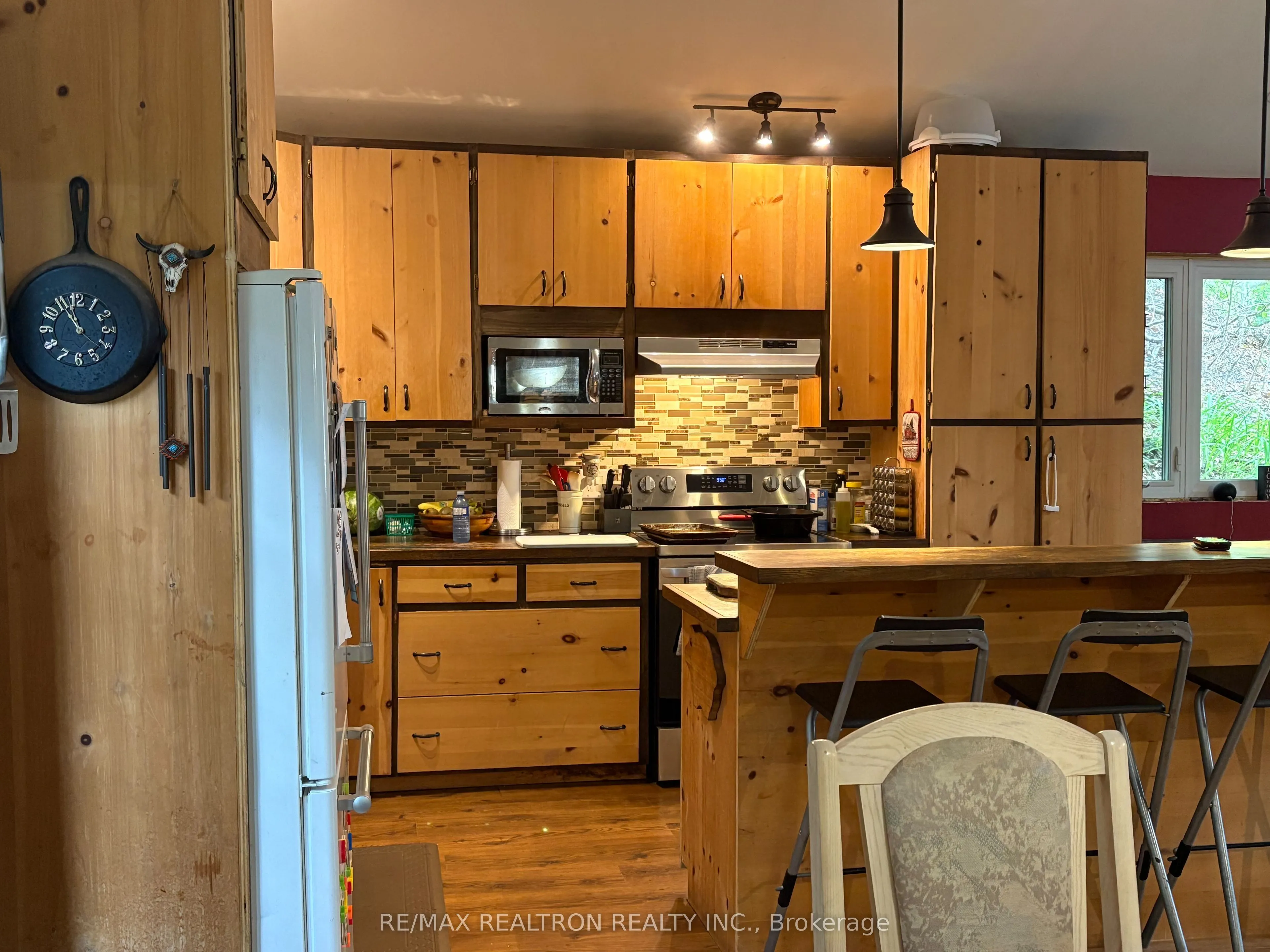 2089 Dwinnell Road