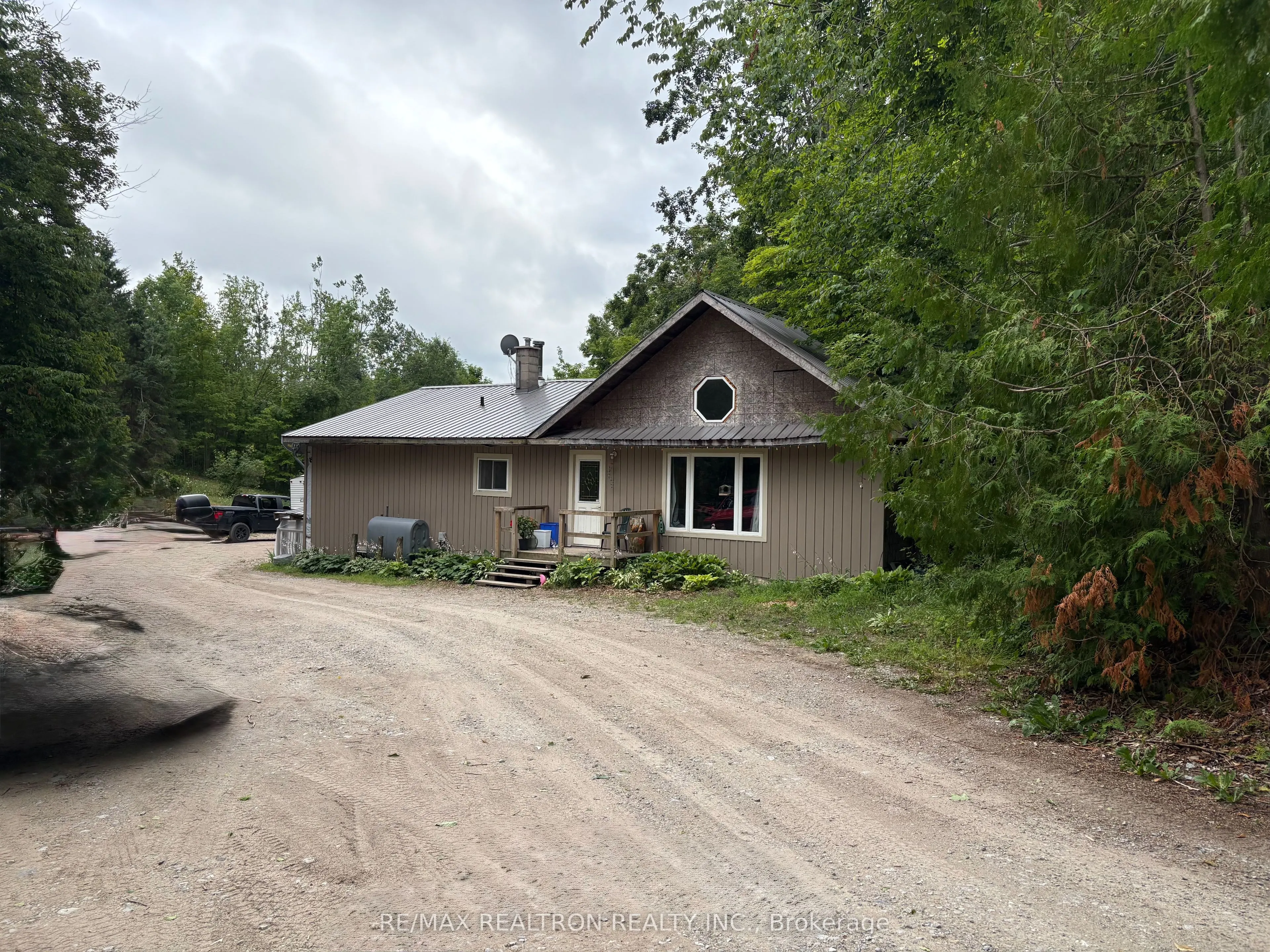 2089 Dwinnell Road