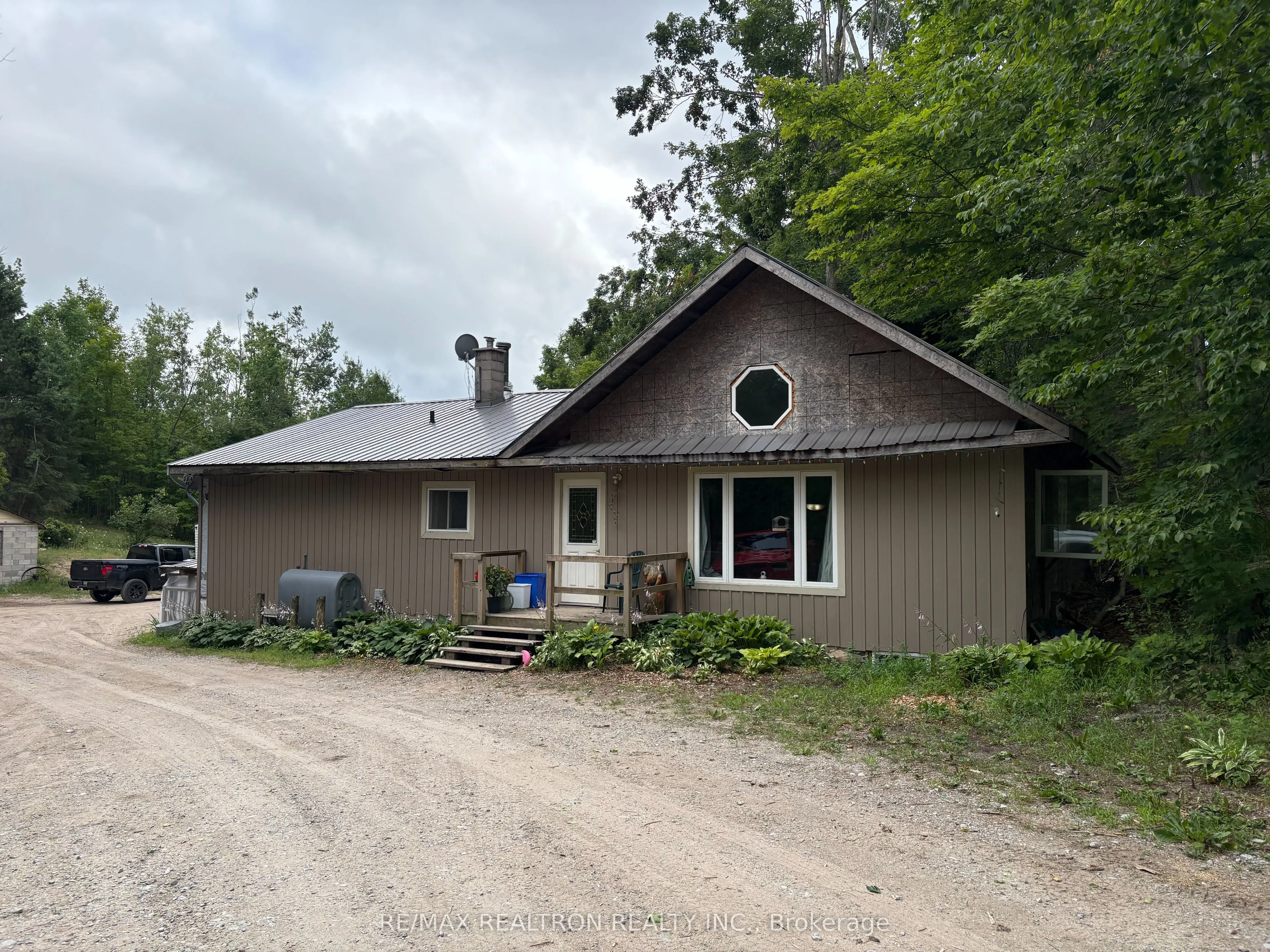 2089 Dwinnell Road