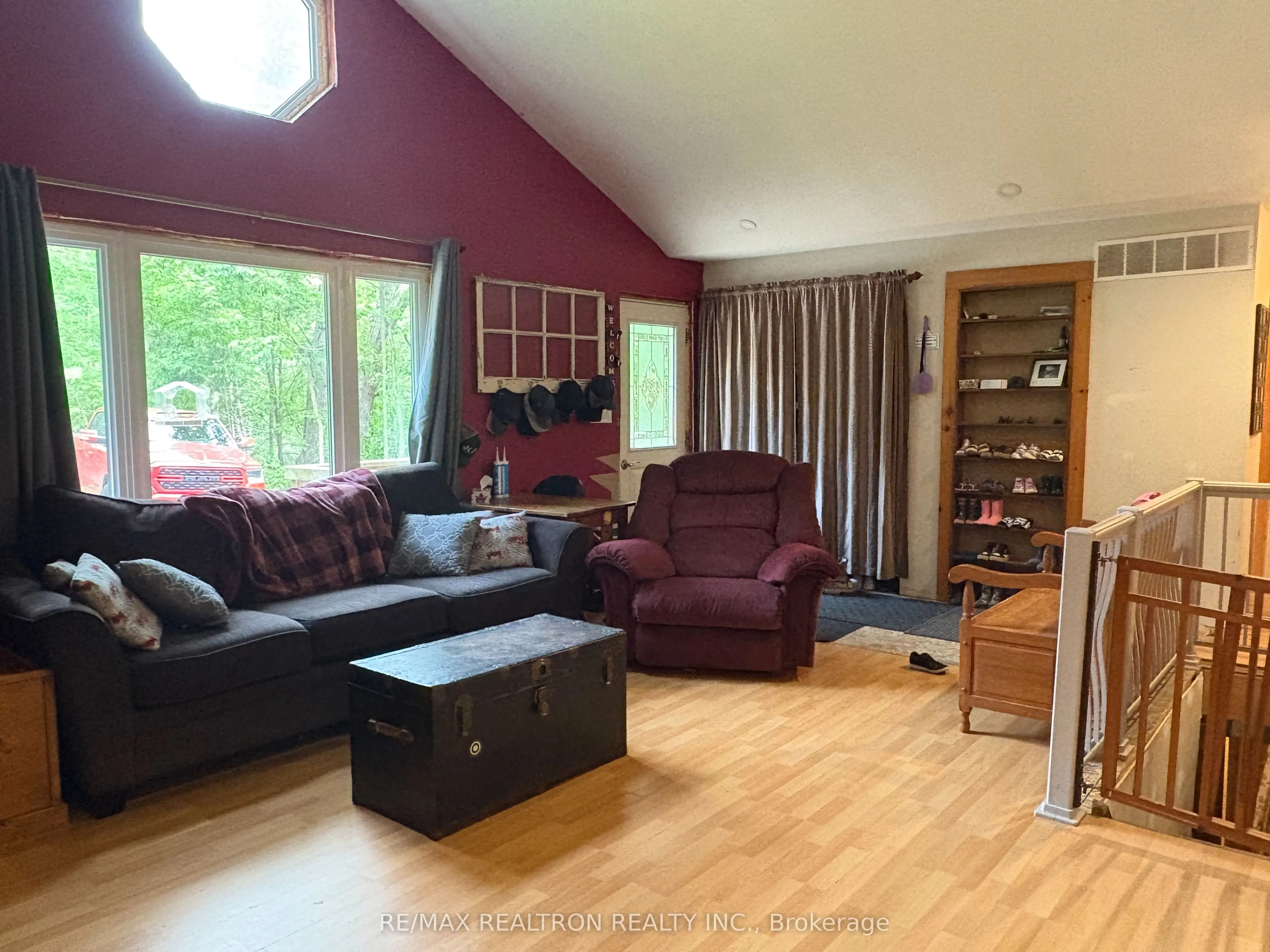 2089 Dwinnell Road