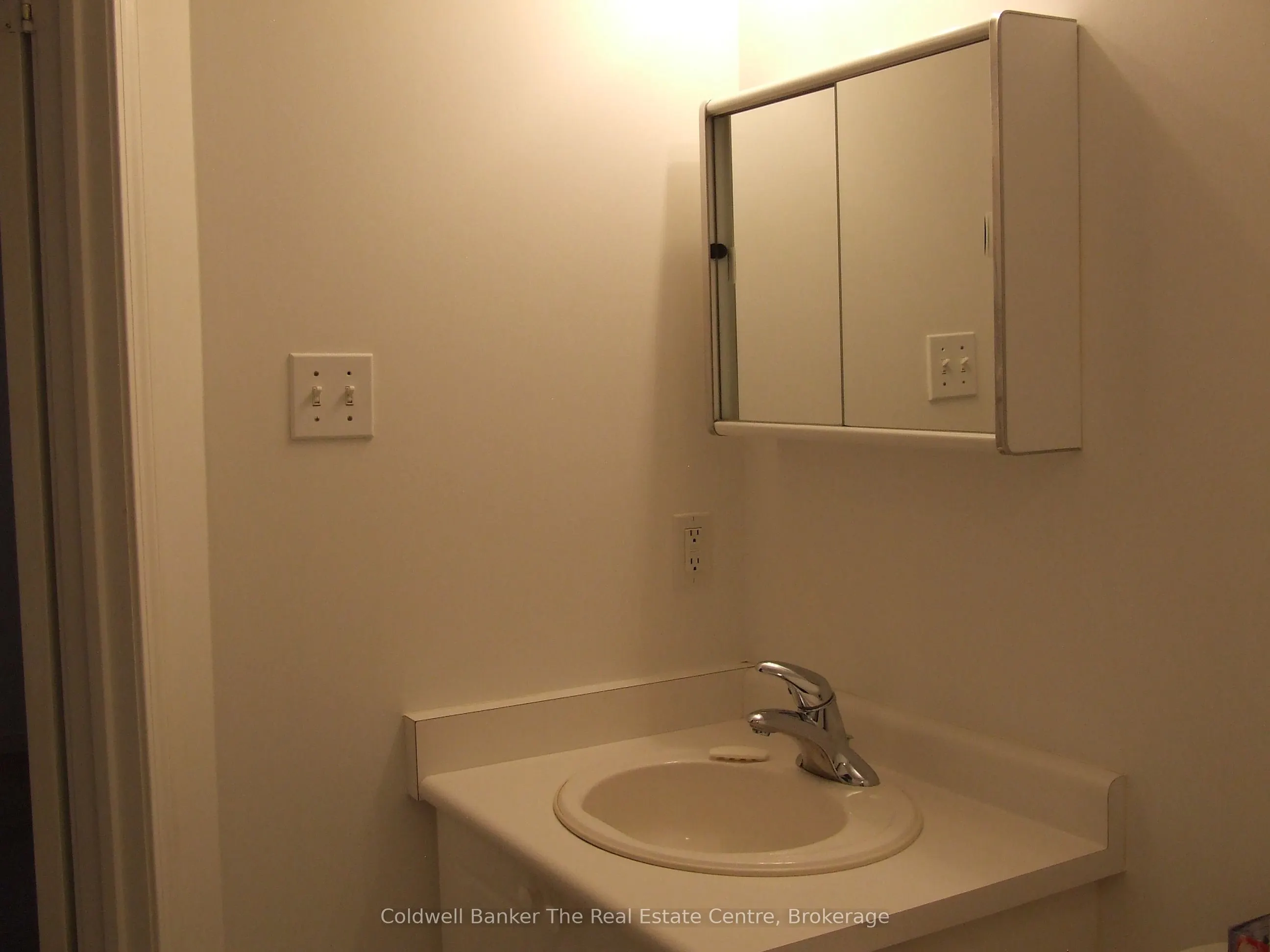 115 Bond Street E, #205