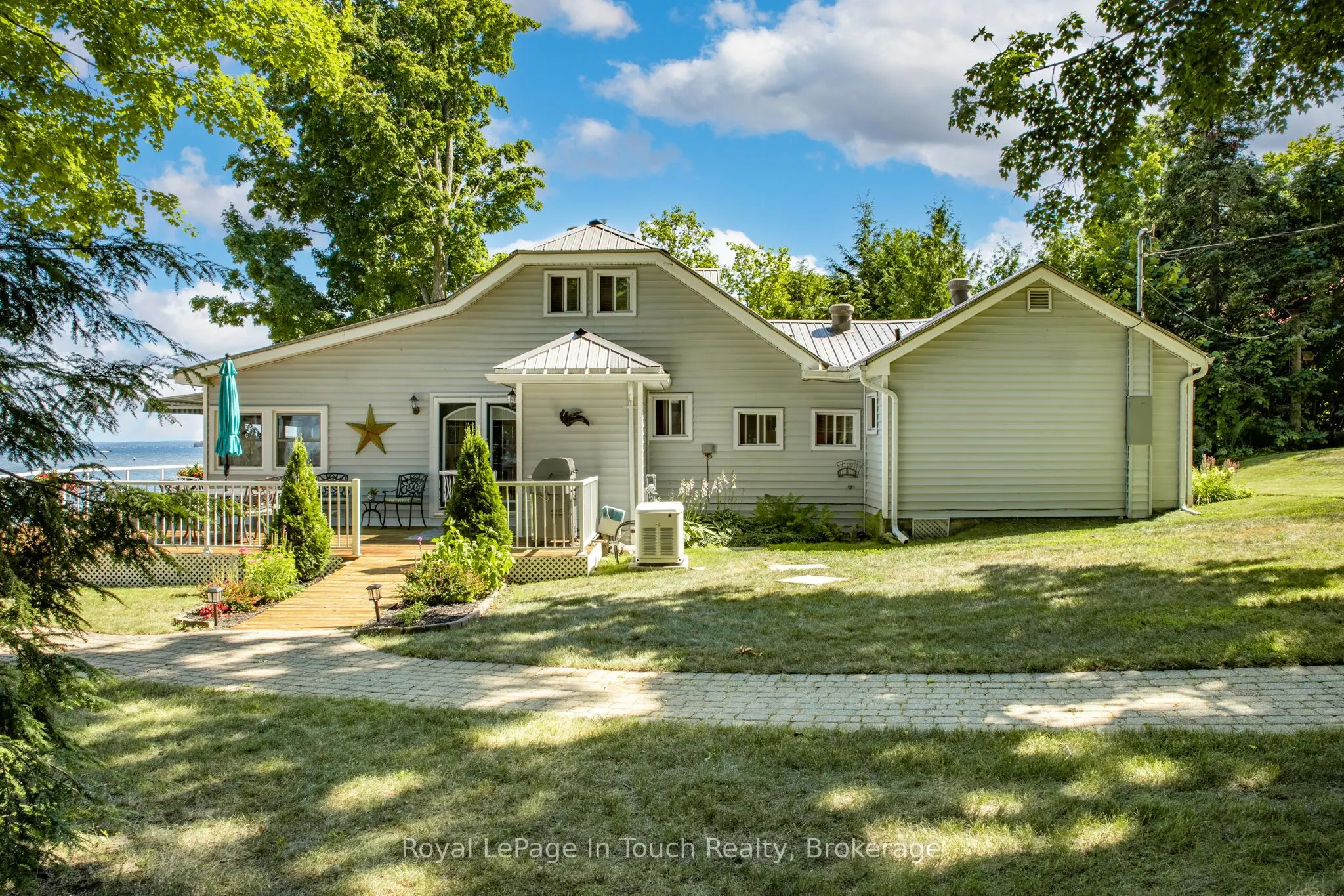 1443 Champlain Road