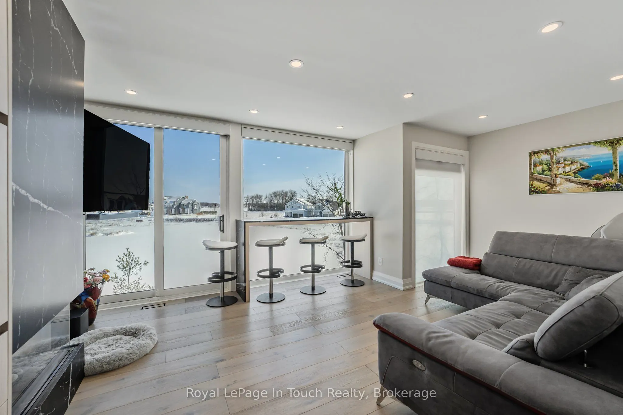 17 Swan Lane