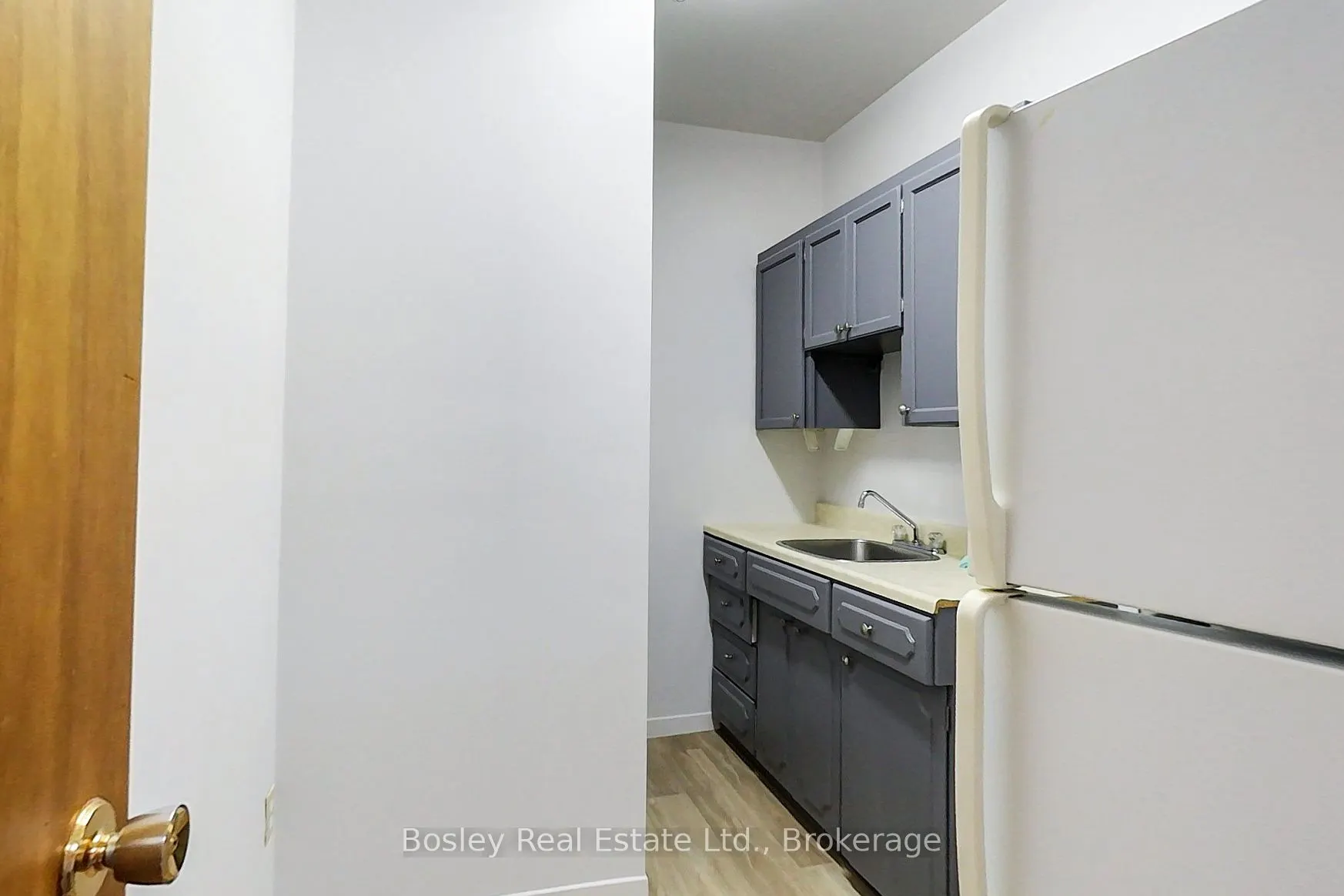 864 Hurontario Street, #201N