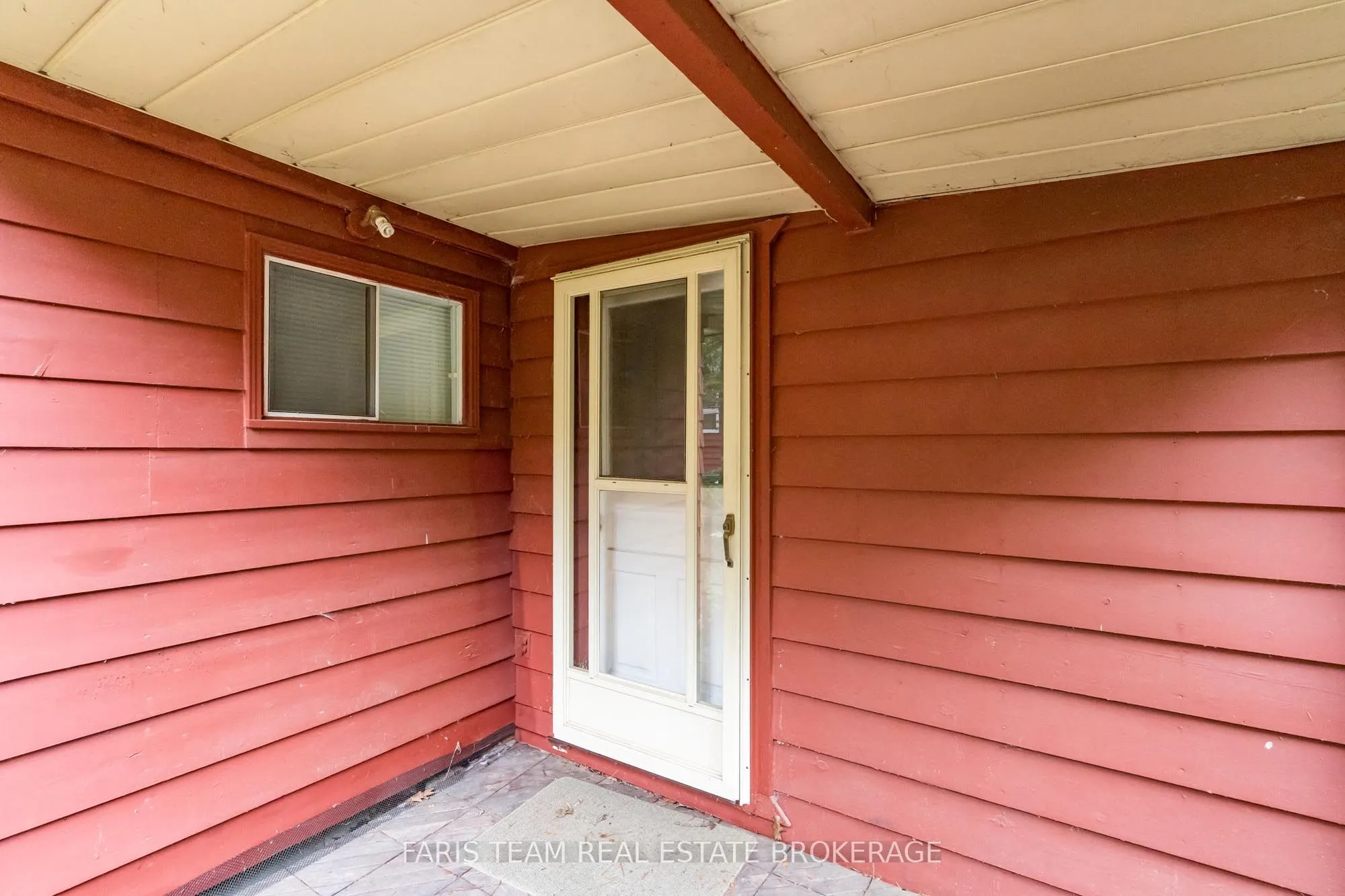 15 Woodside Avenue