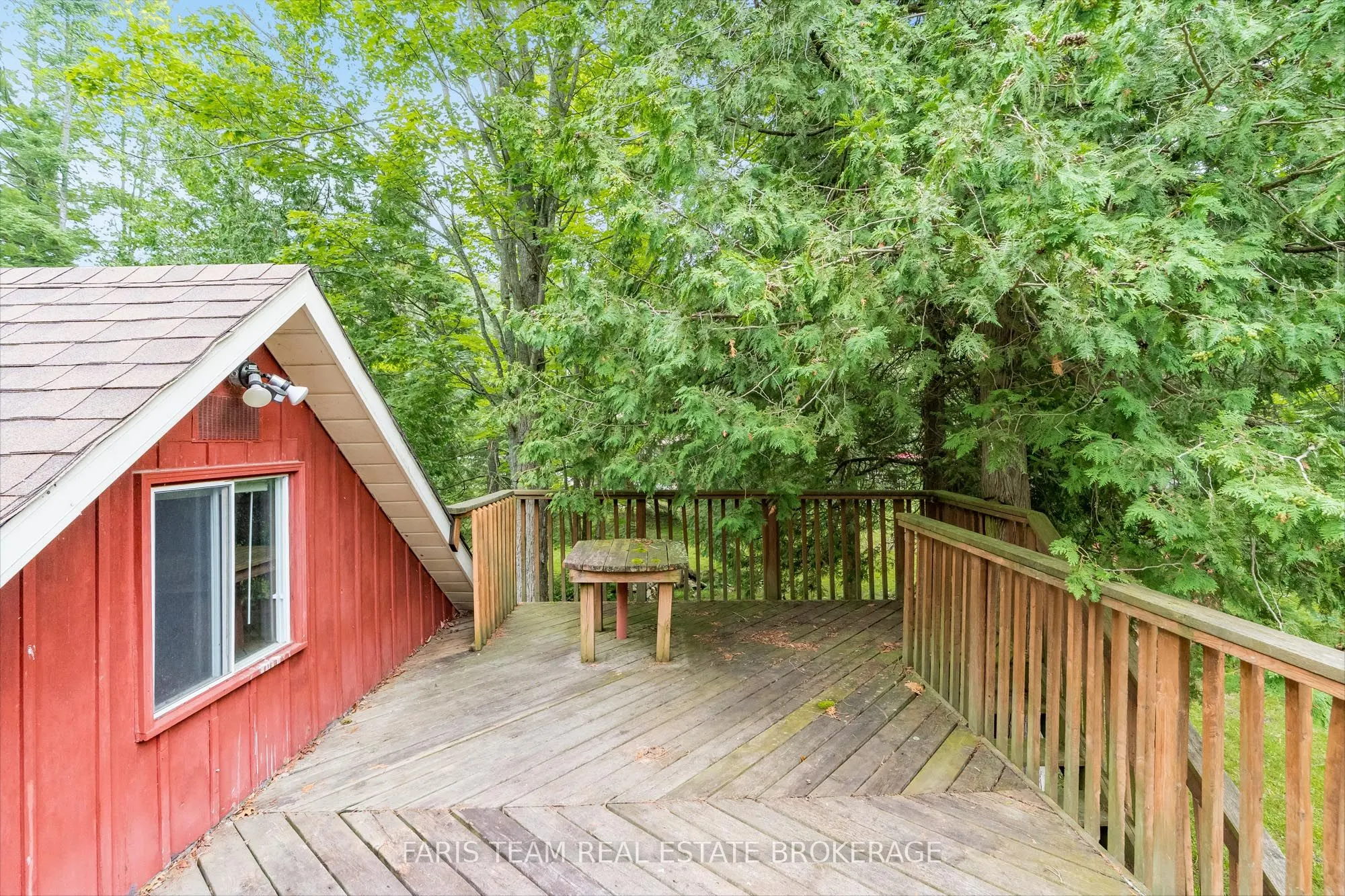 15 Woodside Avenue