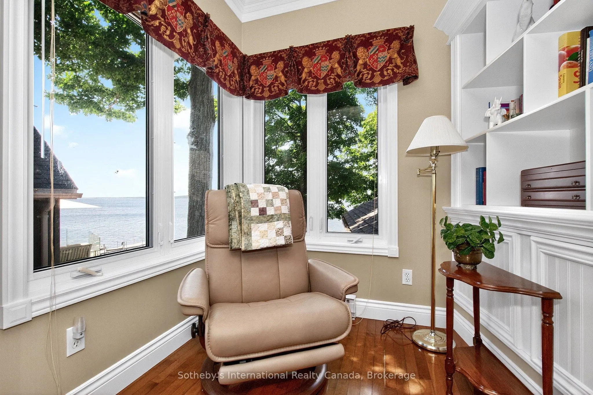 435 Mundys Bay Road