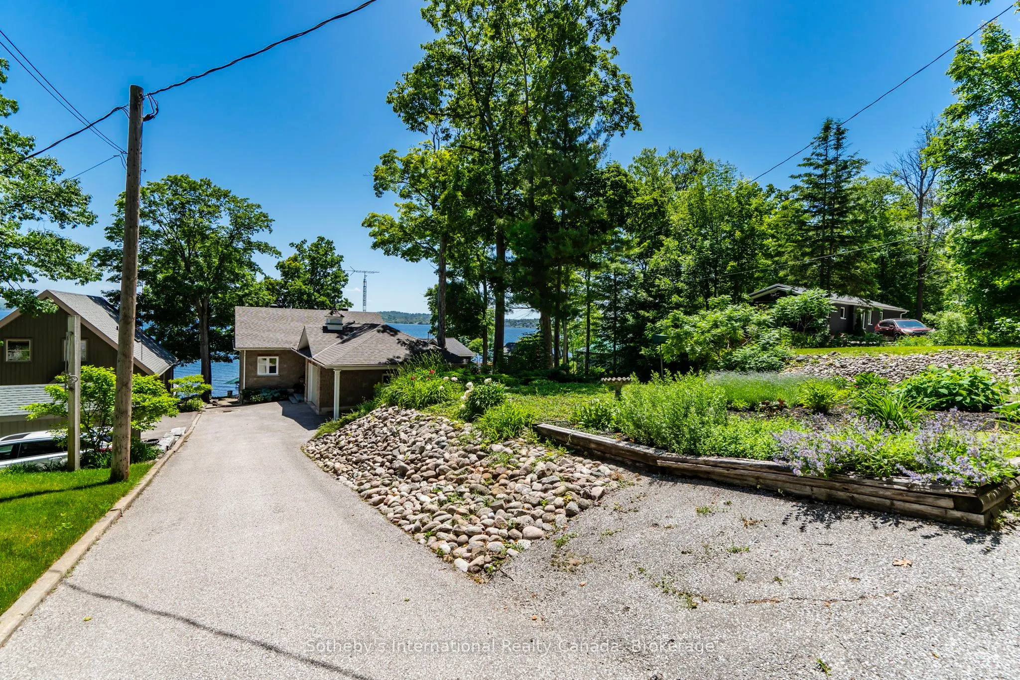 435 Mundys Bay Road