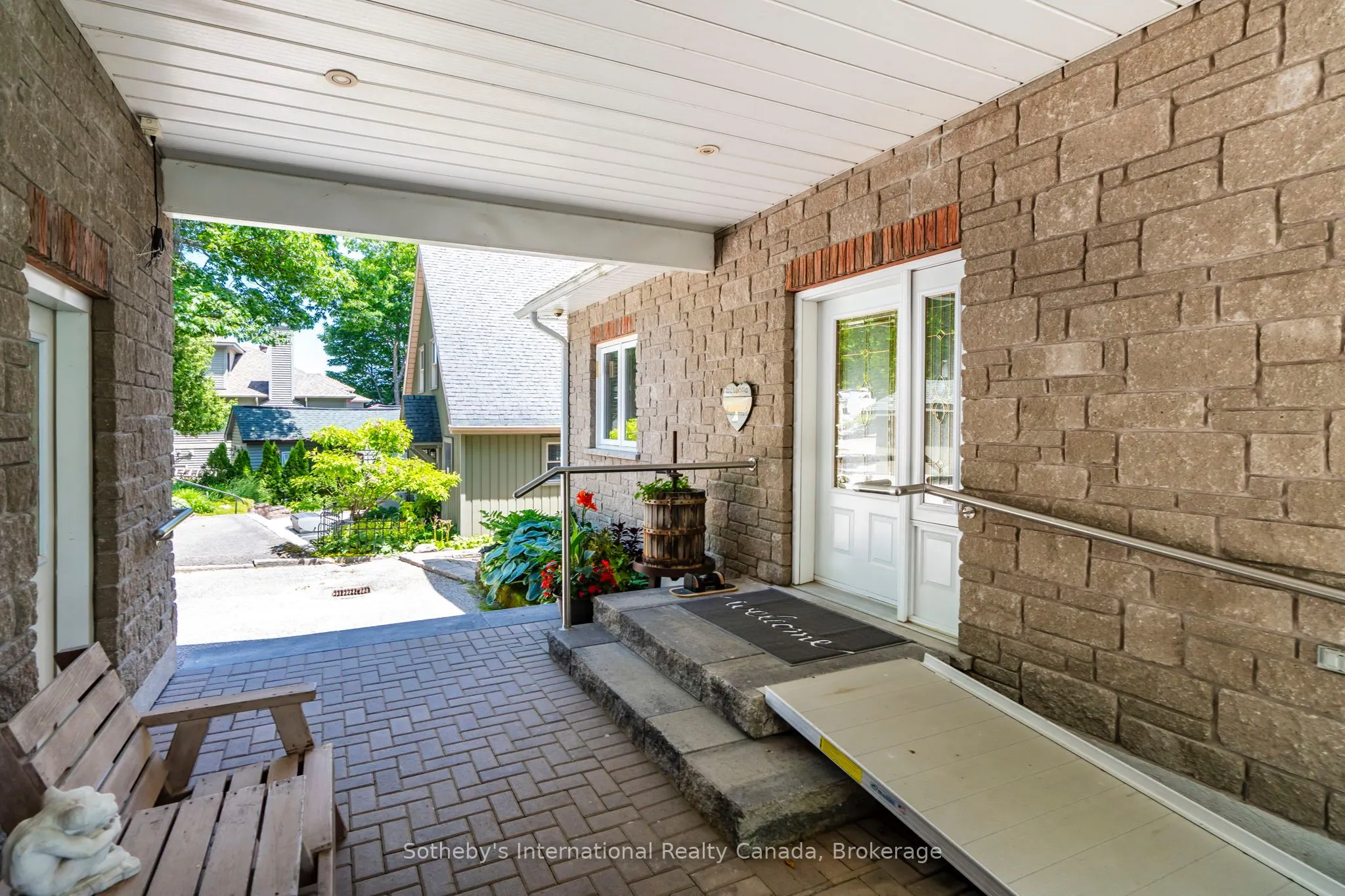 435 Mundys Bay Road