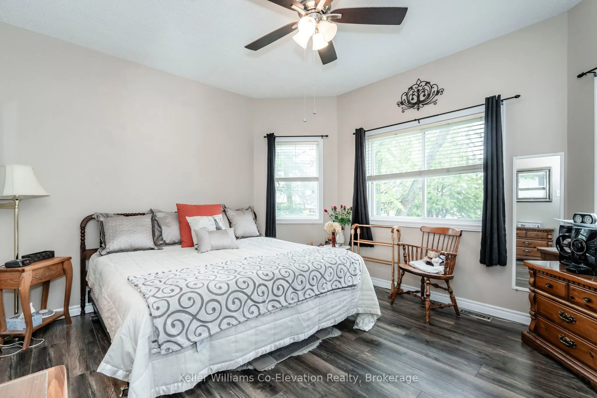 33 Allsop Crescent
