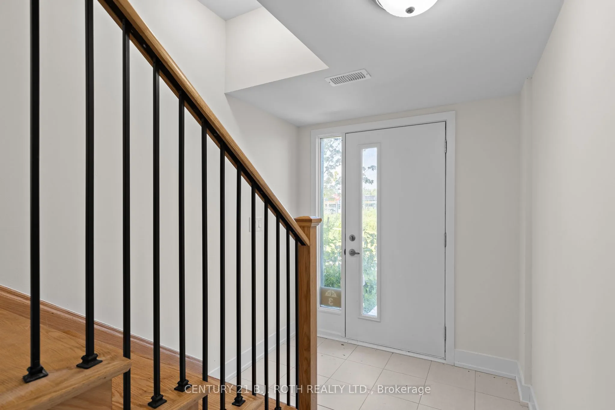 3 MARINER'S PIER Way