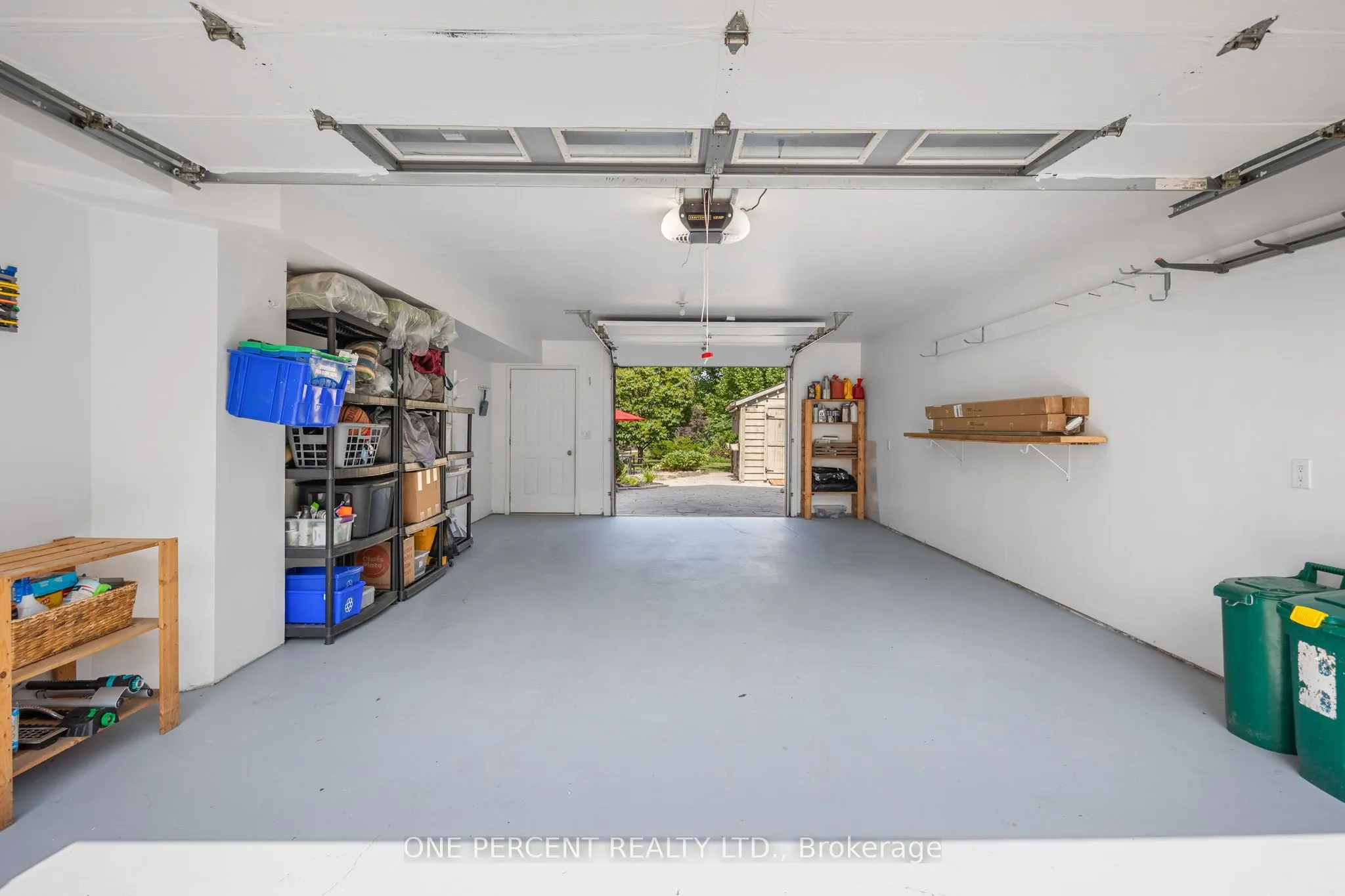 406 Peter Street N