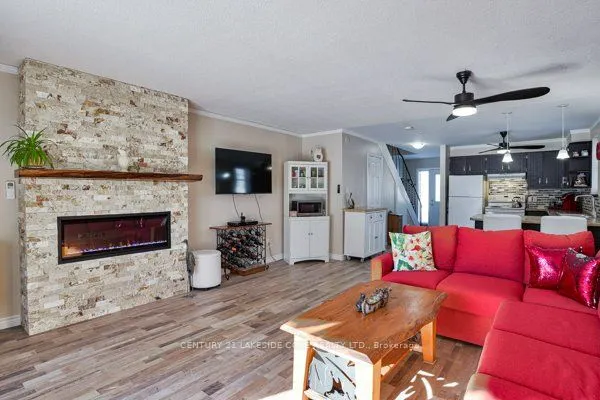 1 Paradise Boulevard S, #Unit 27