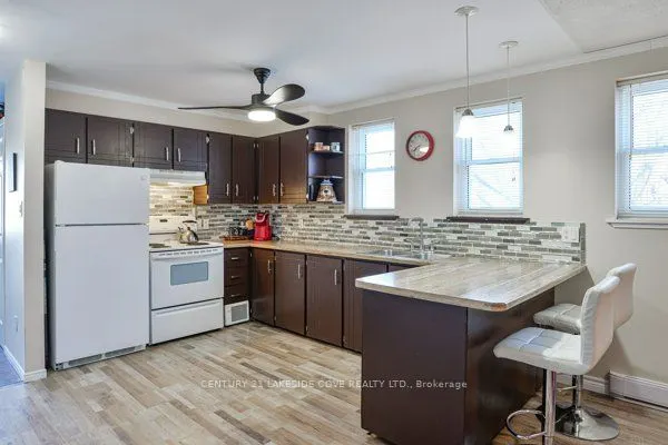 1 Paradise Boulevard S, #Unit 27