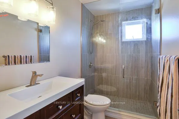 1 Paradise Boulevard S, #Unit 27