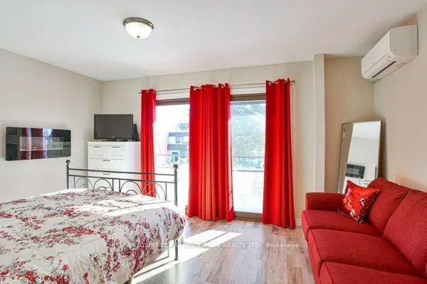 1 Paradise Boulevard S, #Unit 27