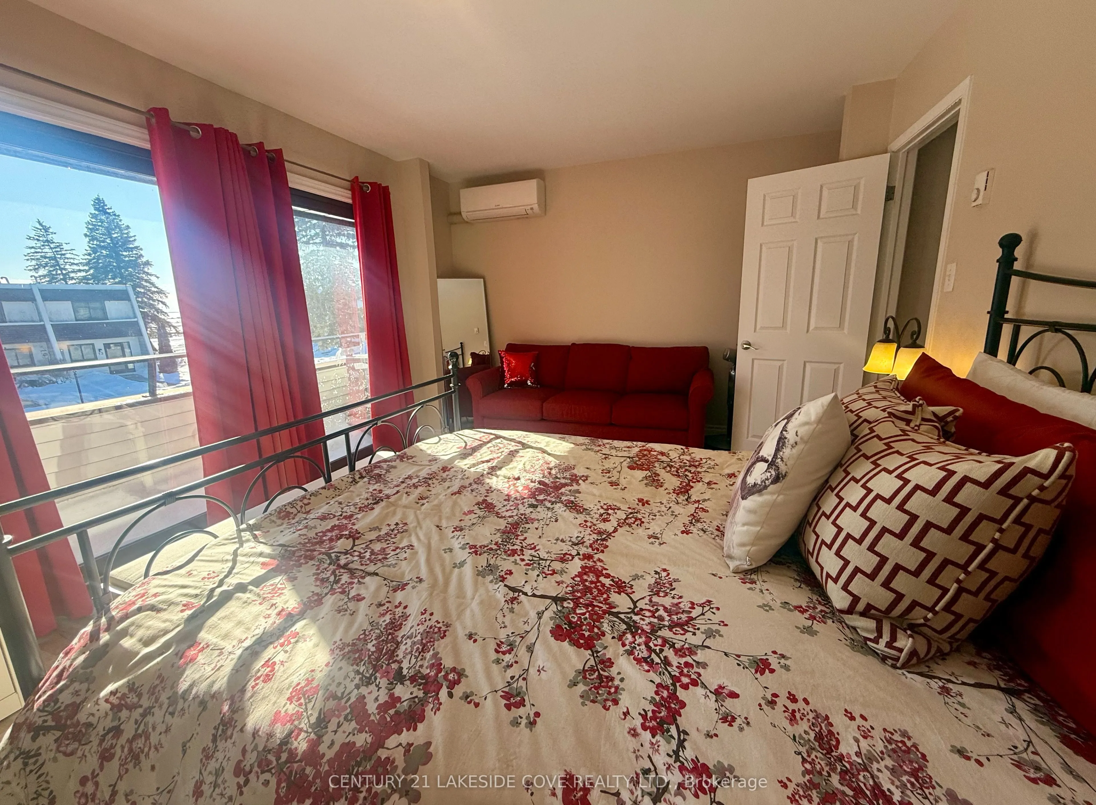 1 Paradise Boulevard S, #Unit 27