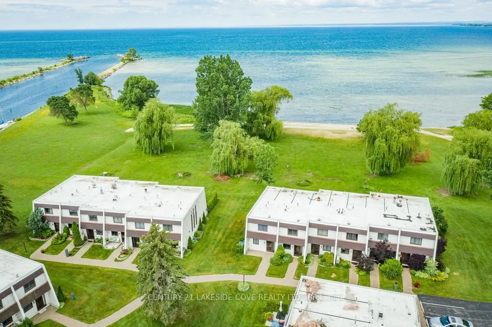 1 Paradise Boulevard S, #Unit 27