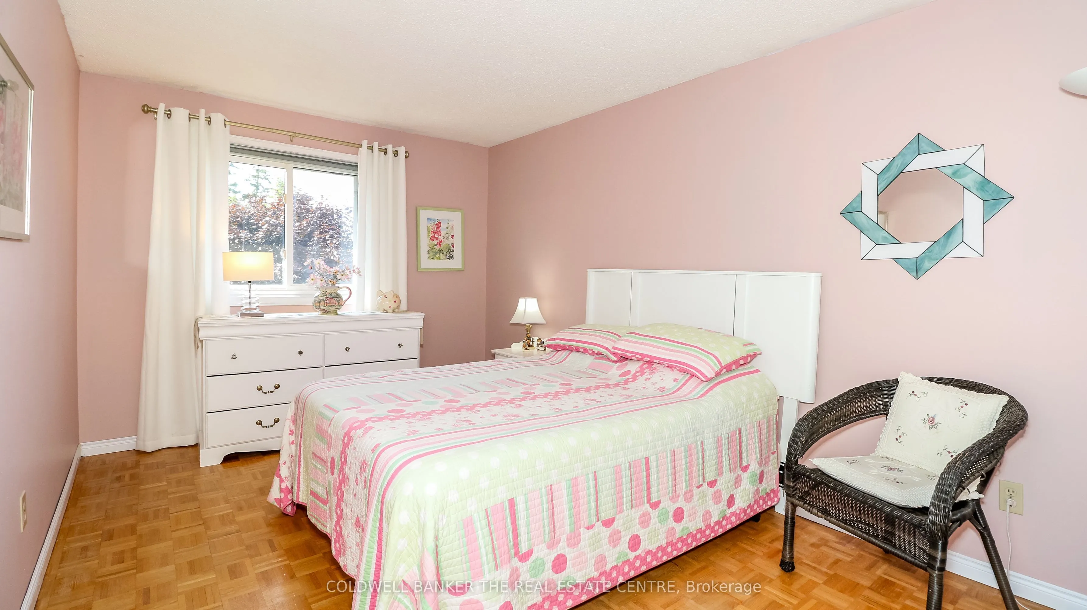 60 Chieftain Crescent