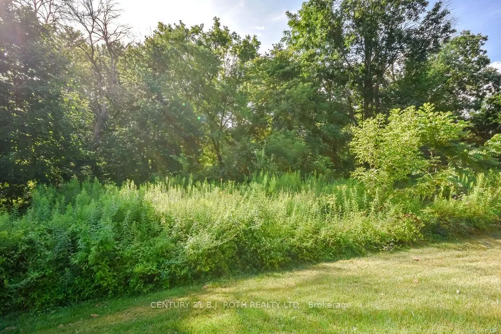 41 RIVERWALK Drive