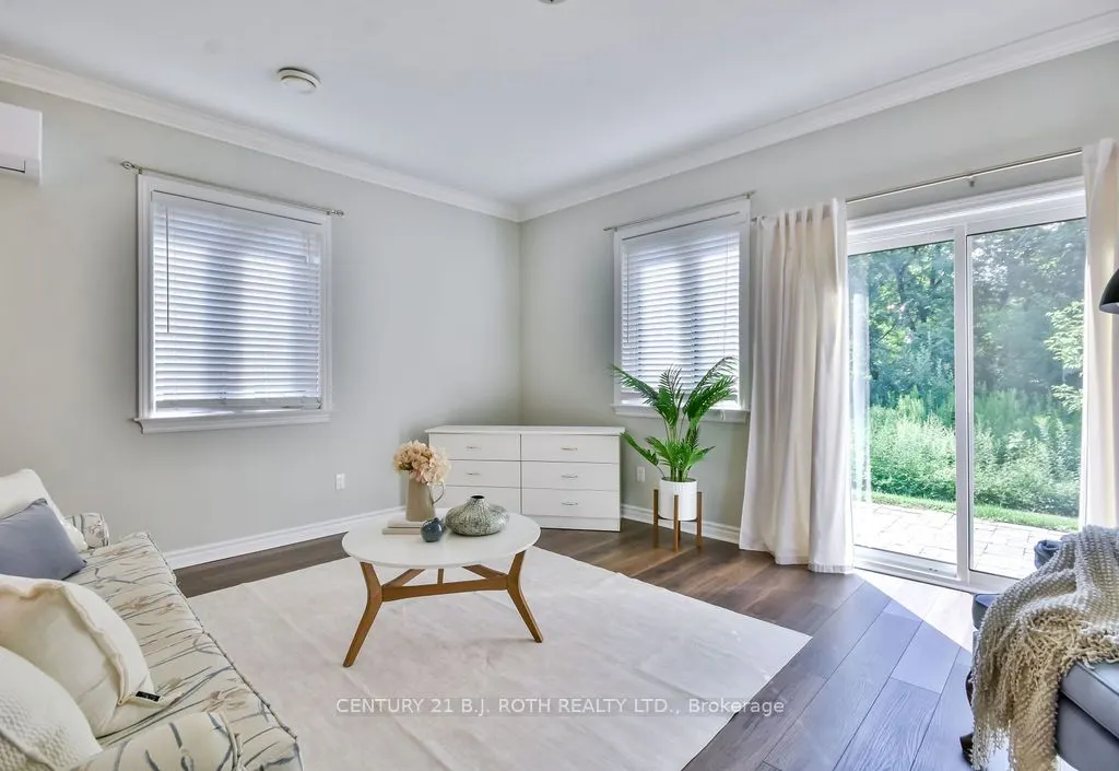 41 RIVERWALK Drive