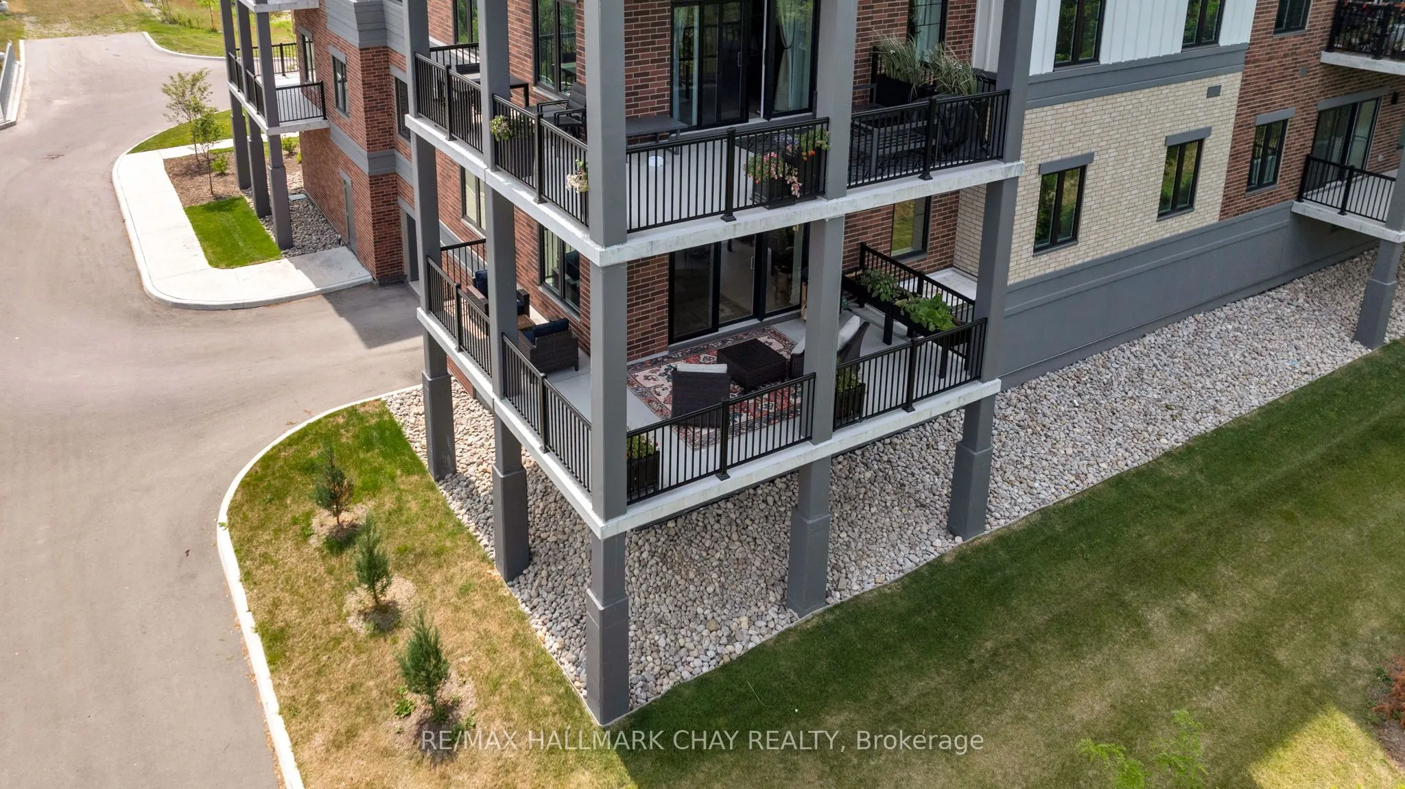 121 Mary Street, #224