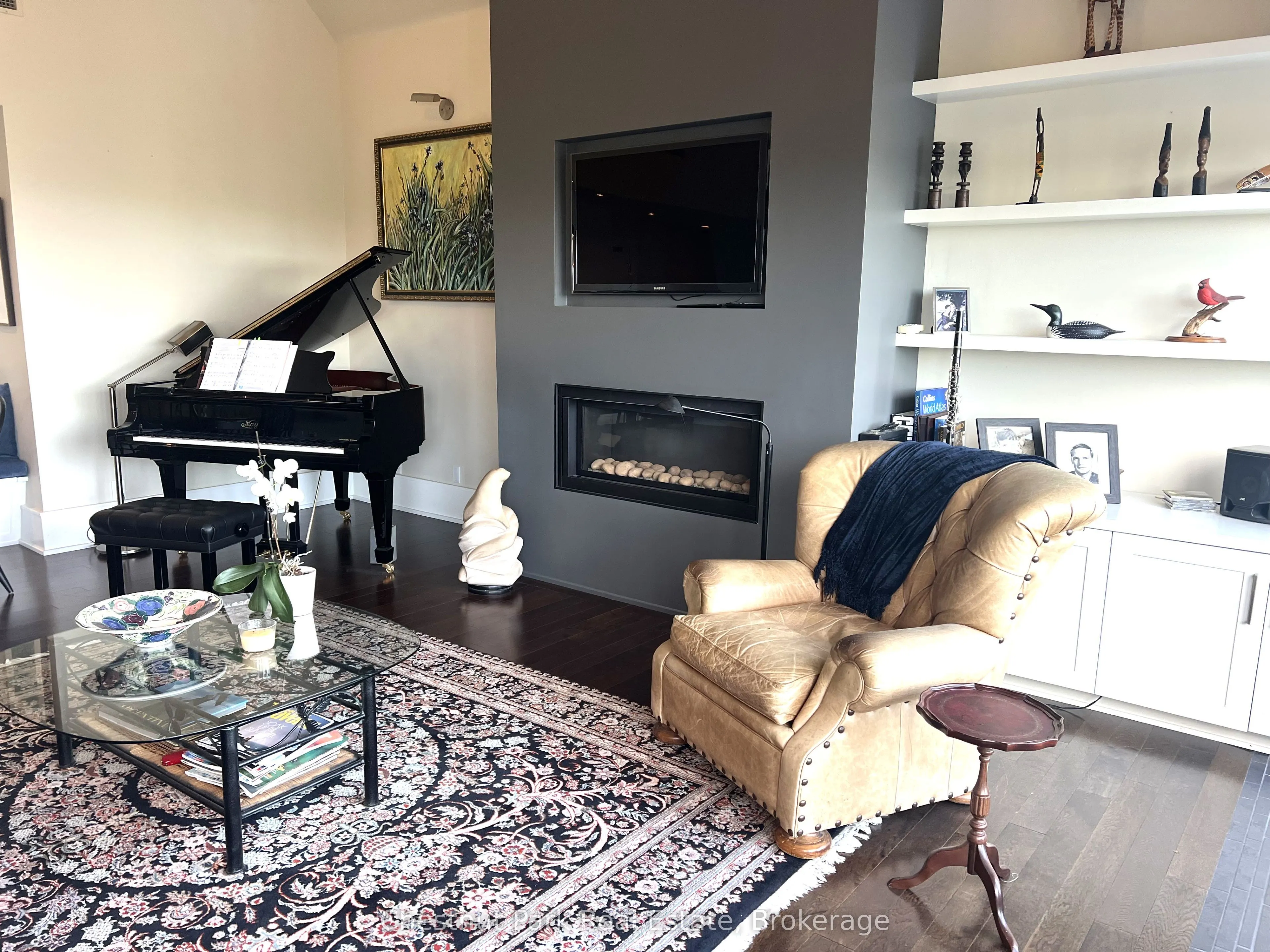 24 Ramblings Way, #PH 1003