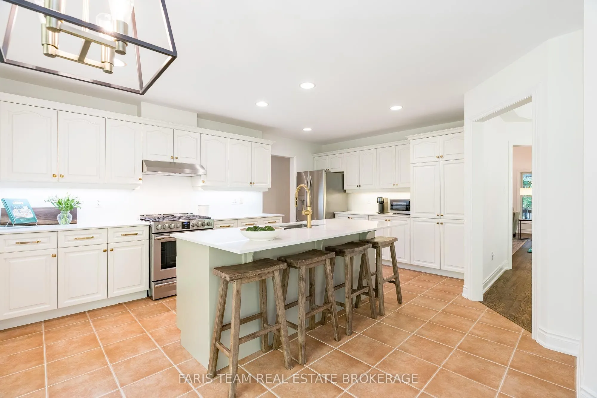 7 Glenhuron Drive